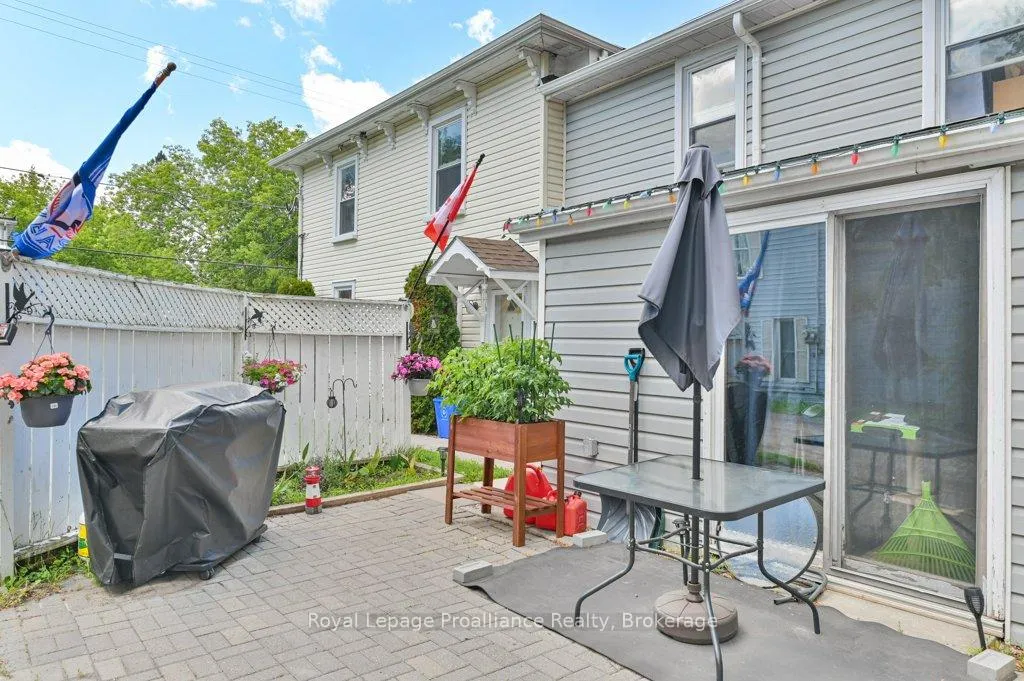 Photo 16 of 267 Foster Avenue, Belleville, Belleville Ward — HOMEH