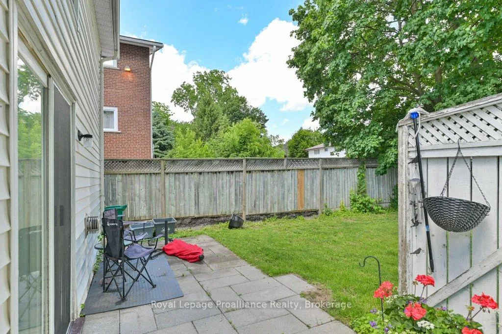 Photo 27 of 267 Foster Avenue, Belleville, Belleville Ward — HOMEH