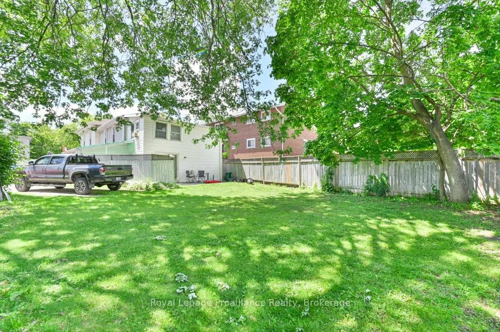 Photo 32 of 267 Foster Avenue, Belleville, Belleville Ward — HOMEH