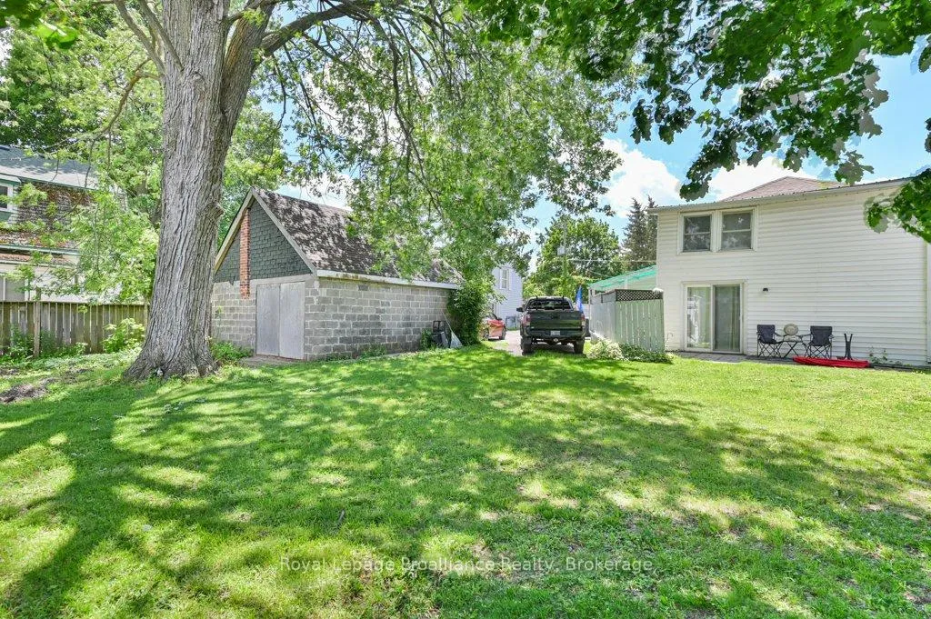 Photo 33 of 267 Foster Avenue, Belleville, Belleville Ward — HOMEH
