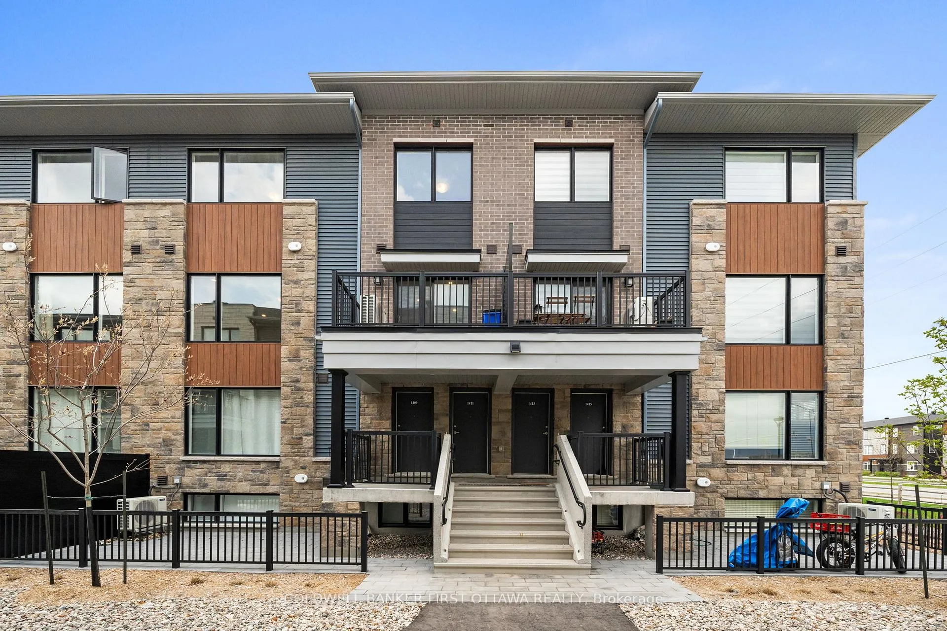 Photo 1 of 1411 Creekway Private, Ottawa, Kanata - Kanata Lakes/Heritage Hills — HOMEH