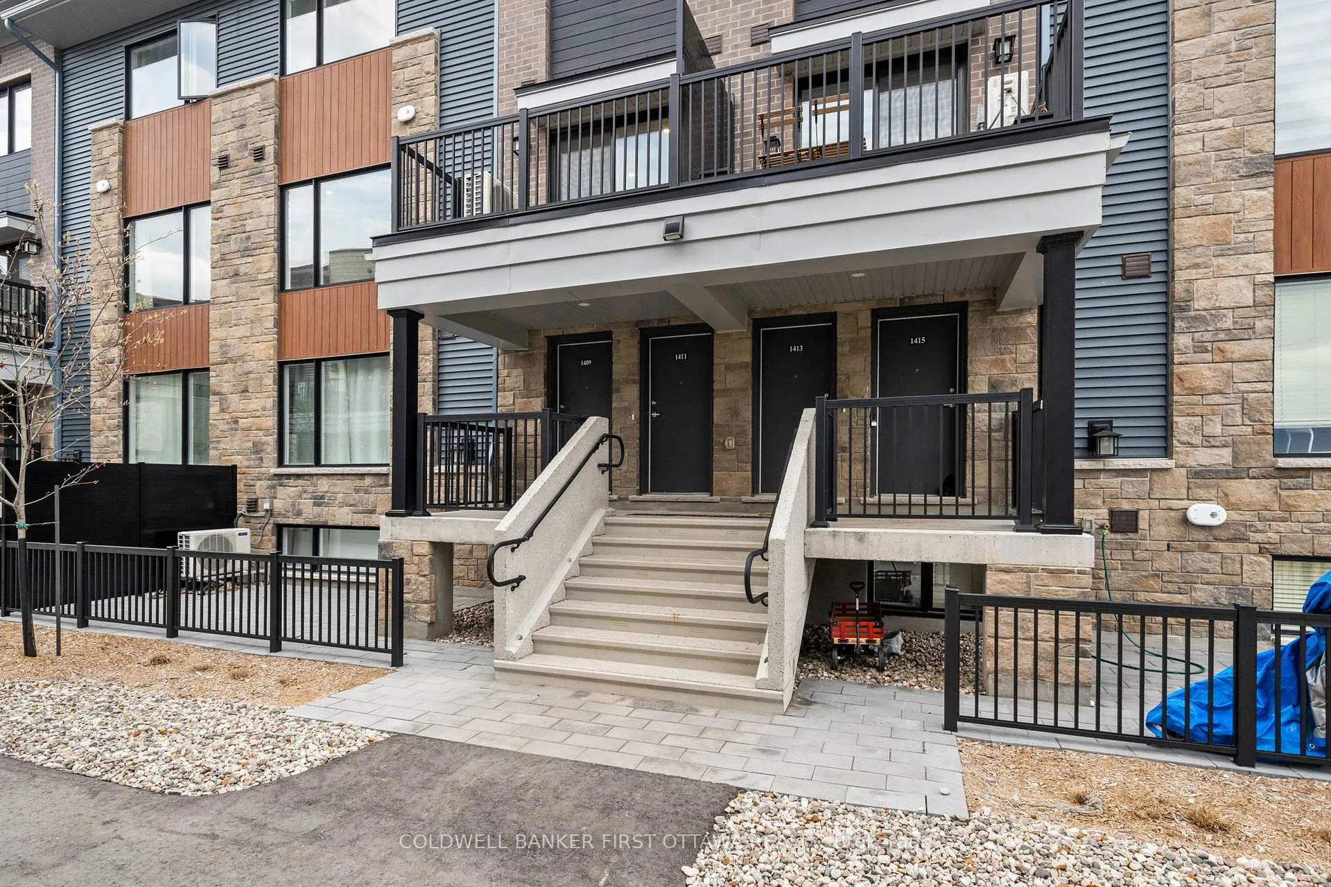 Photo 3 of 1411 Creekway Private, Ottawa, Kanata - Kanata Lakes/Heritage Hills — HOMEH