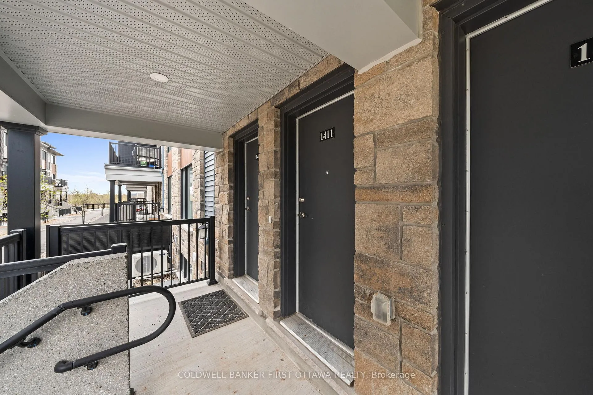 Photo 5 of 1411 Creekway Private, Ottawa, Kanata - Kanata Lakes/Heritage Hills — HOMEH
