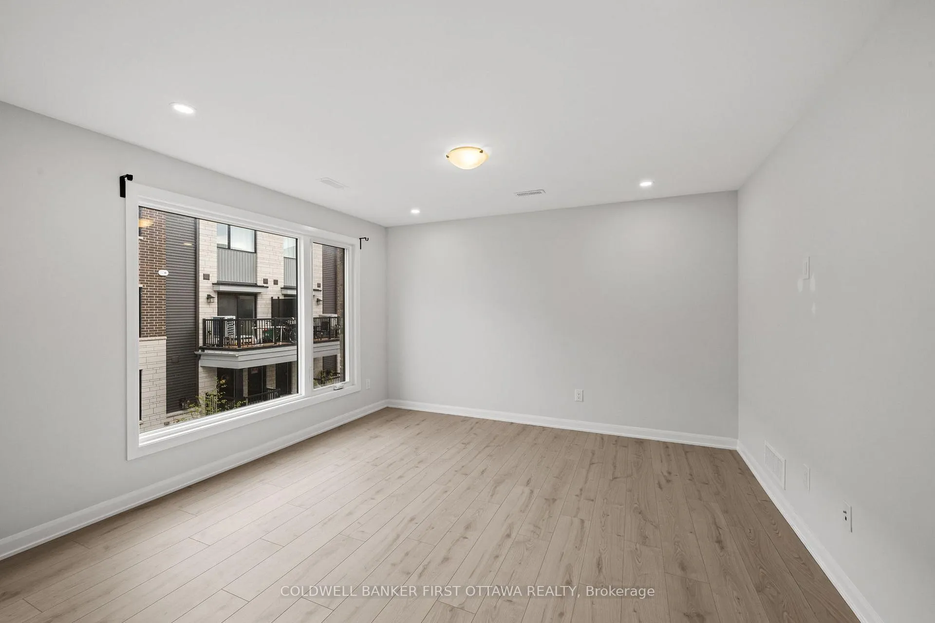 Photo 9 of 1411 Creekway Private, Ottawa, Kanata - Kanata Lakes/Heritage Hills — HOMEH