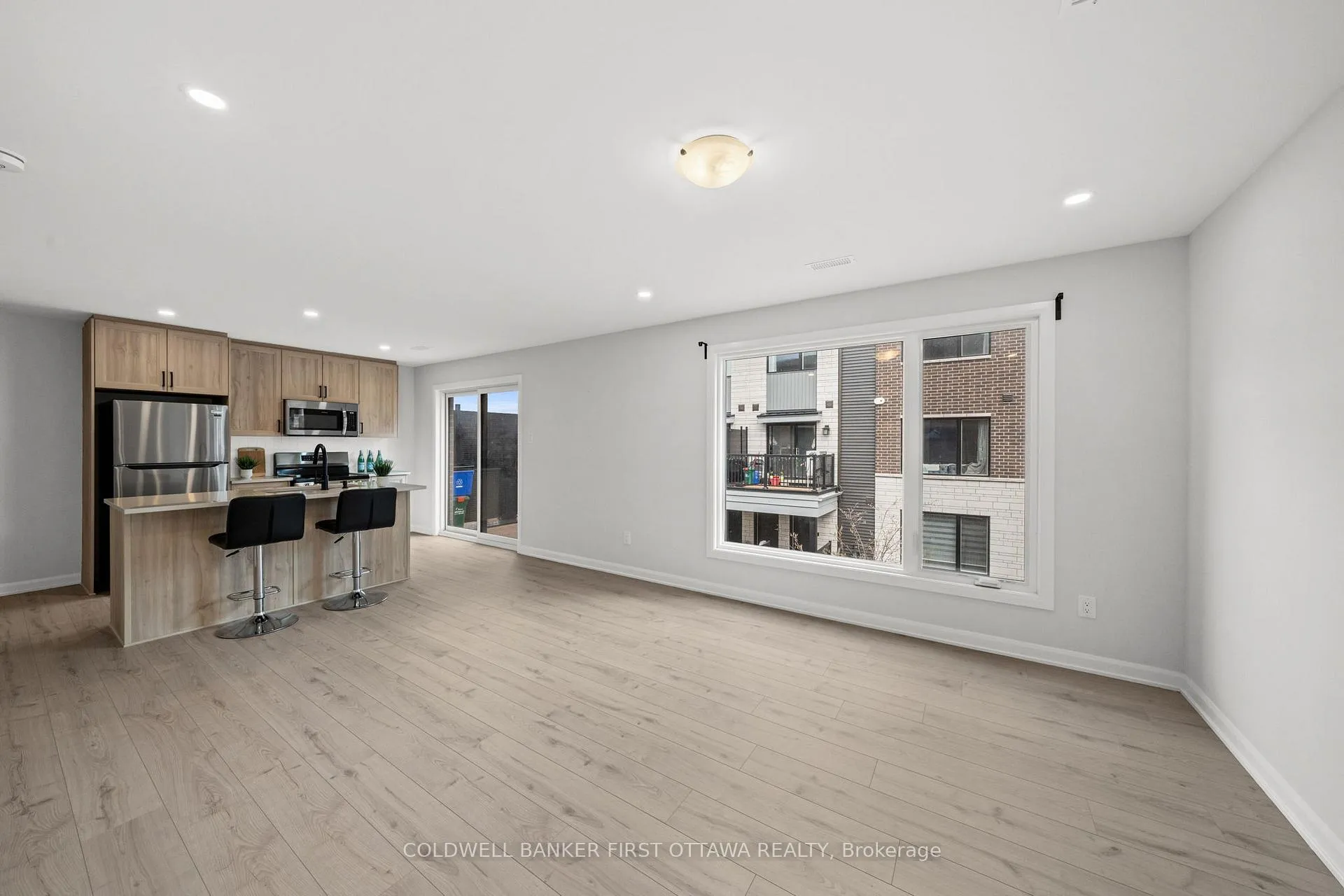 Photo 11 of 1411 Creekway Private, Ottawa, Kanata - Kanata Lakes/Heritage Hills — HOMEH
