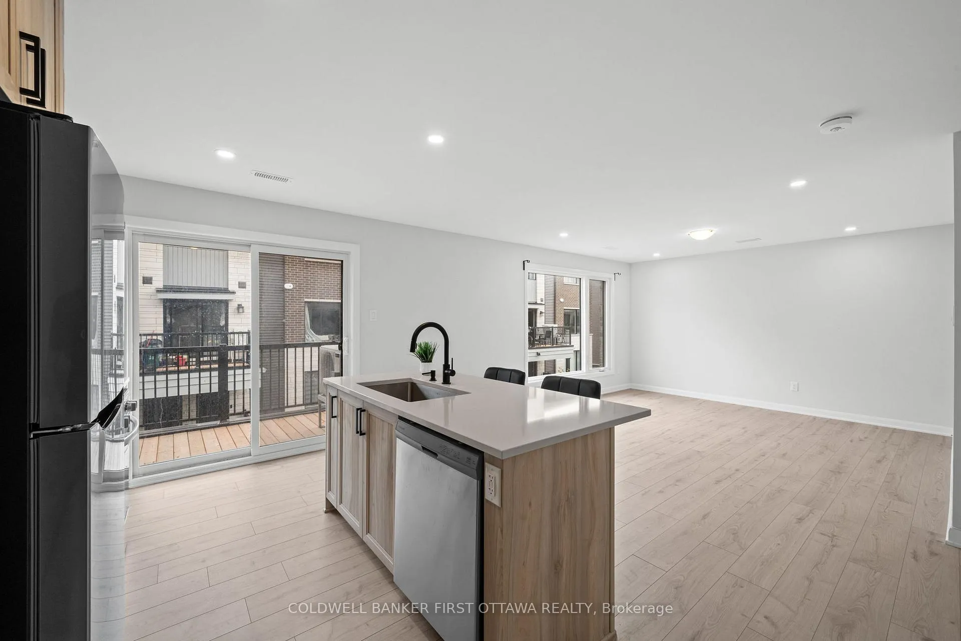 Photo 16 of 1411 Creekway Private, Ottawa, Kanata - Kanata Lakes/Heritage Hills — HOMEH