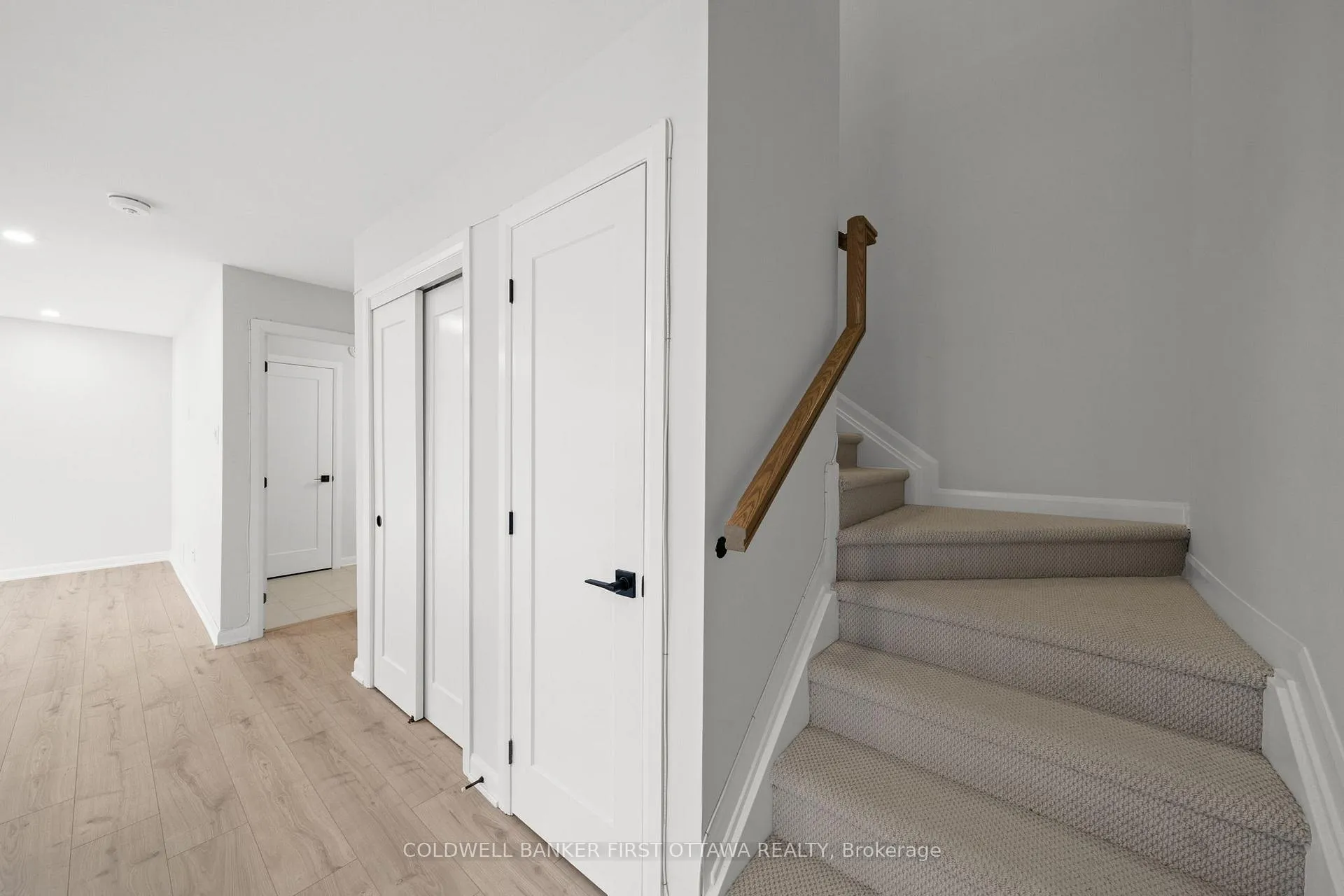 Photo 20 of 1411 Creekway Private, Ottawa, Kanata - Kanata Lakes/Heritage Hills — HOMEH