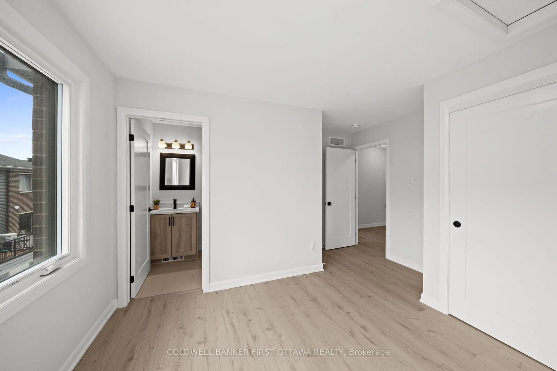 Photo 29 of 1411 Creekway Private, Ottawa, Kanata - Kanata Lakes/Heritage Hills — HOMEH
