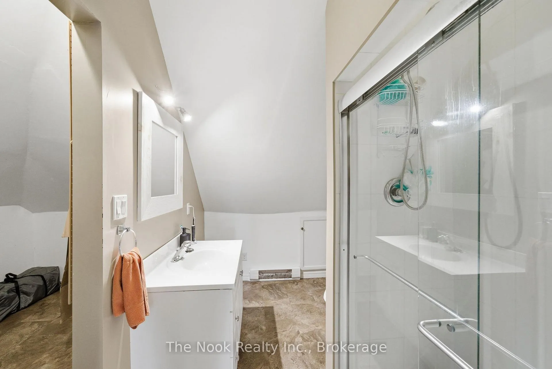 Photo 29 of 480 George Street S, Peterborough, Town Ward 3 — HOMEH