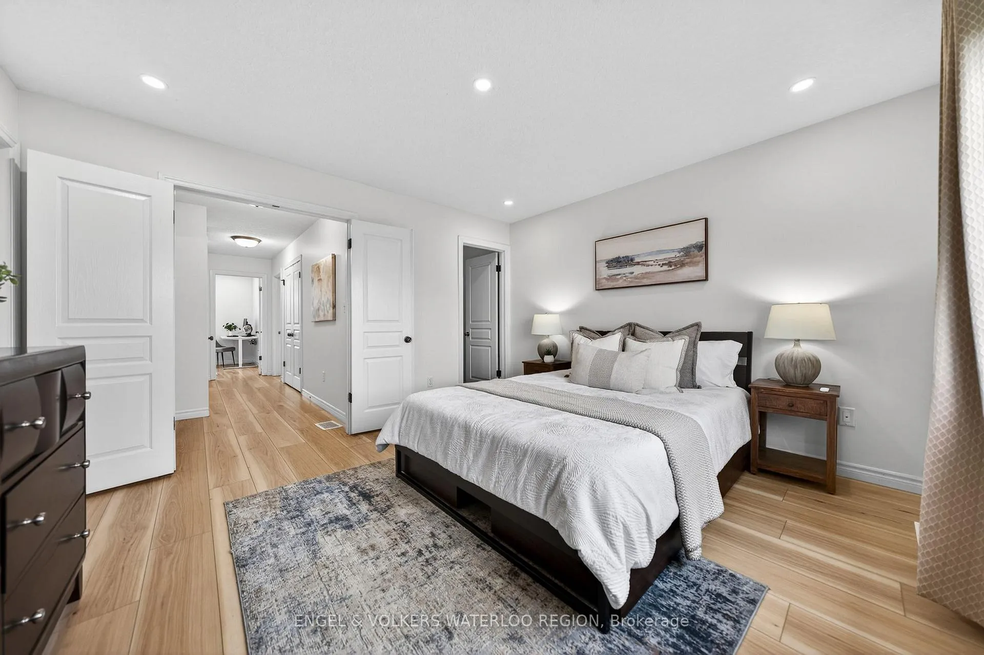 Photo 23 of 533 Wasaga Crescent, Waterloo — HOMEH