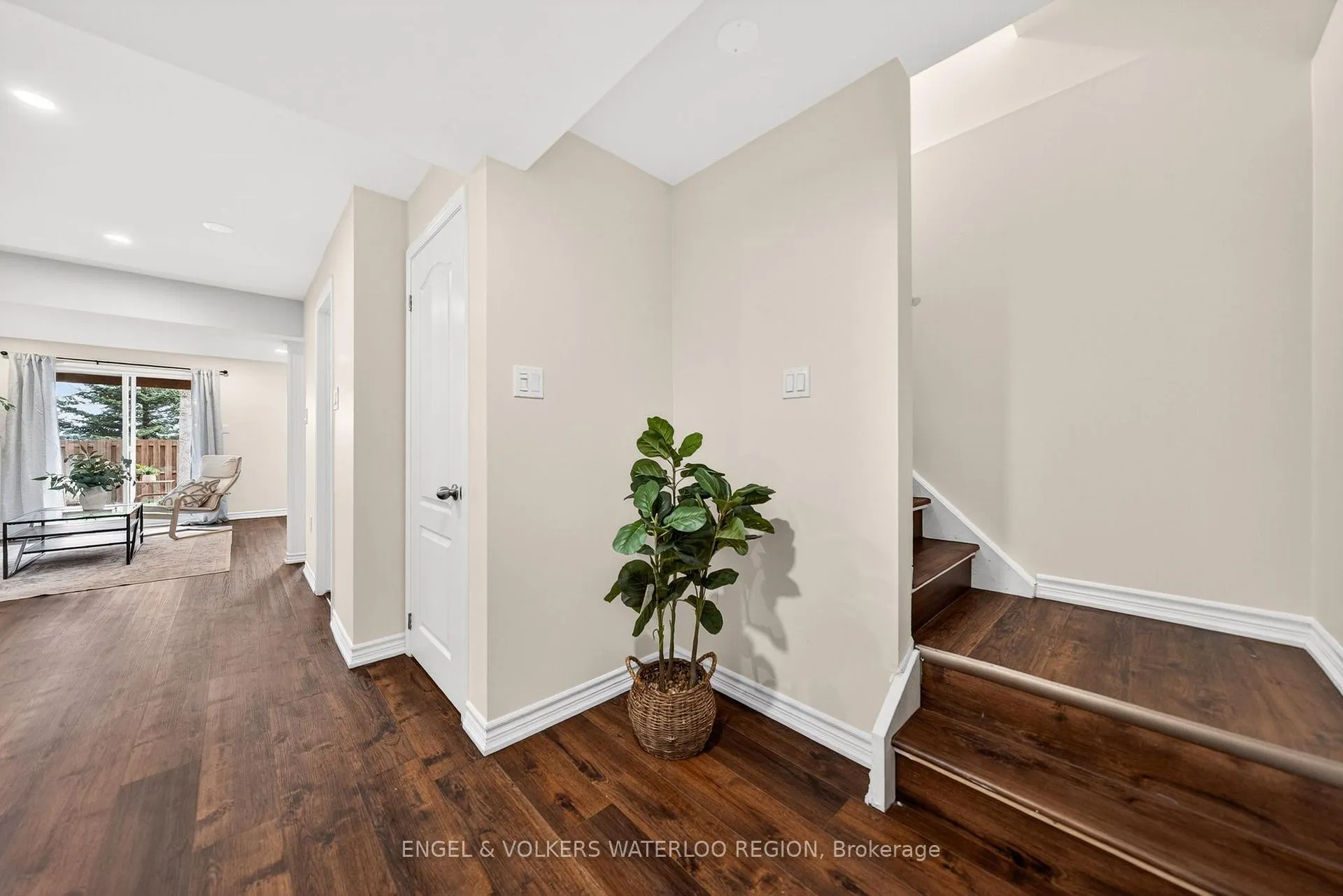Photo 30 of 533 Wasaga Crescent, Waterloo — HOMEH