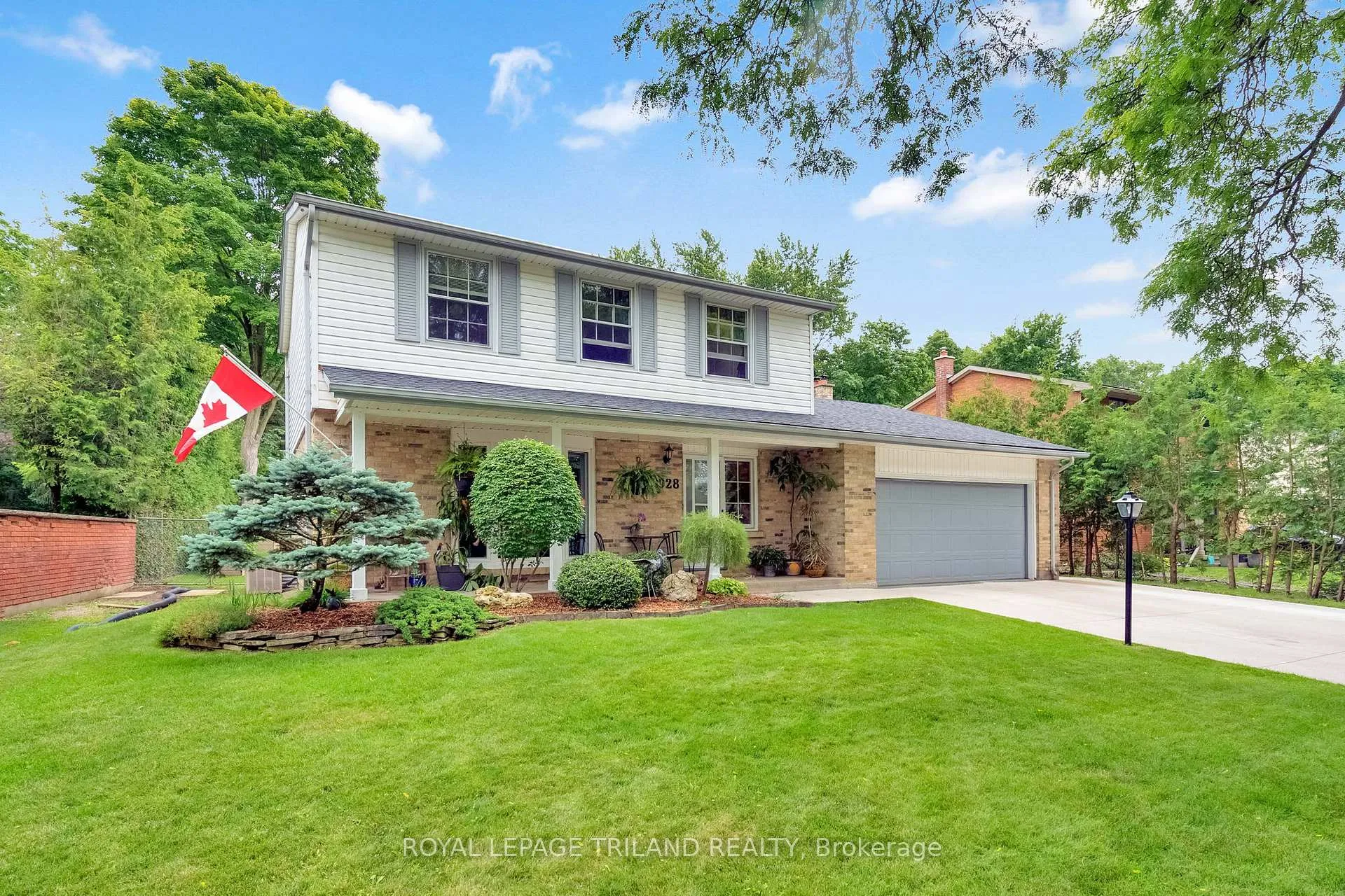 Photo 1 of 1028 Kingston Avenue, London, North M — HOMEH