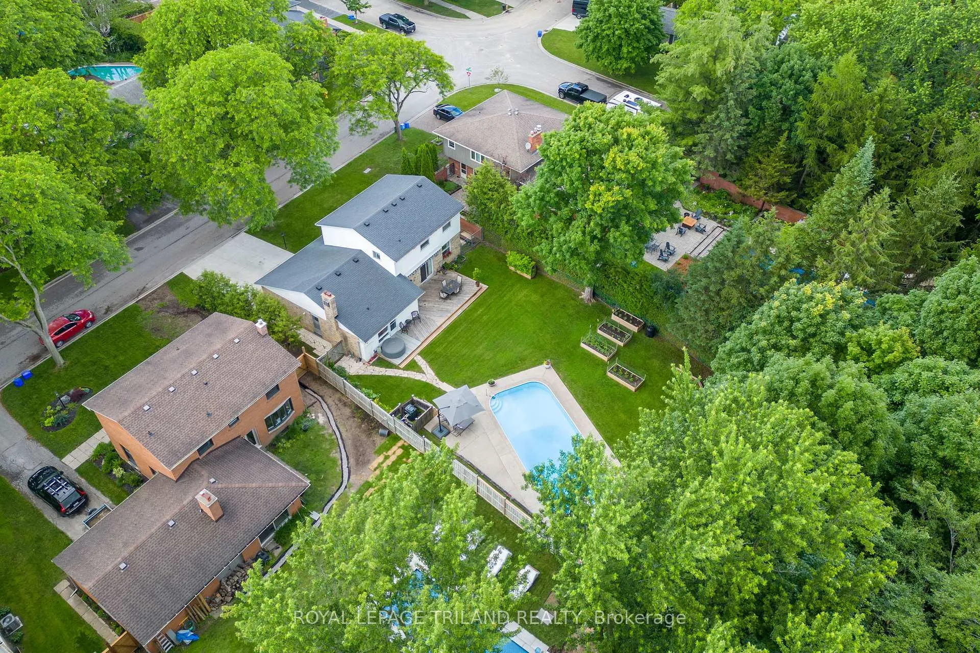 Photo 6 of 1028 Kingston Avenue, London, North M — HOMEH
