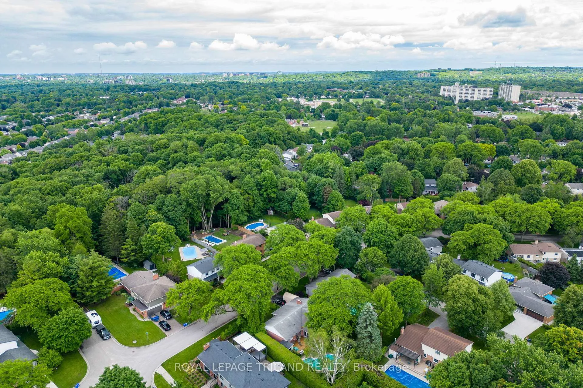 Photo 9 of 1028 Kingston Avenue, London, North M — HOMEH