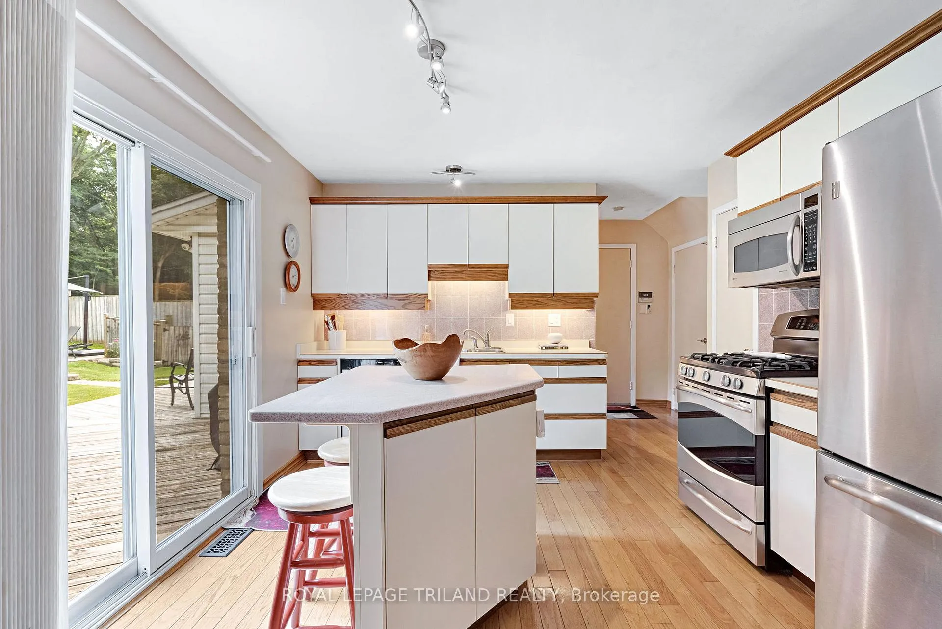 Photo 17 of 1028 Kingston Avenue, London, North M — HOMEH