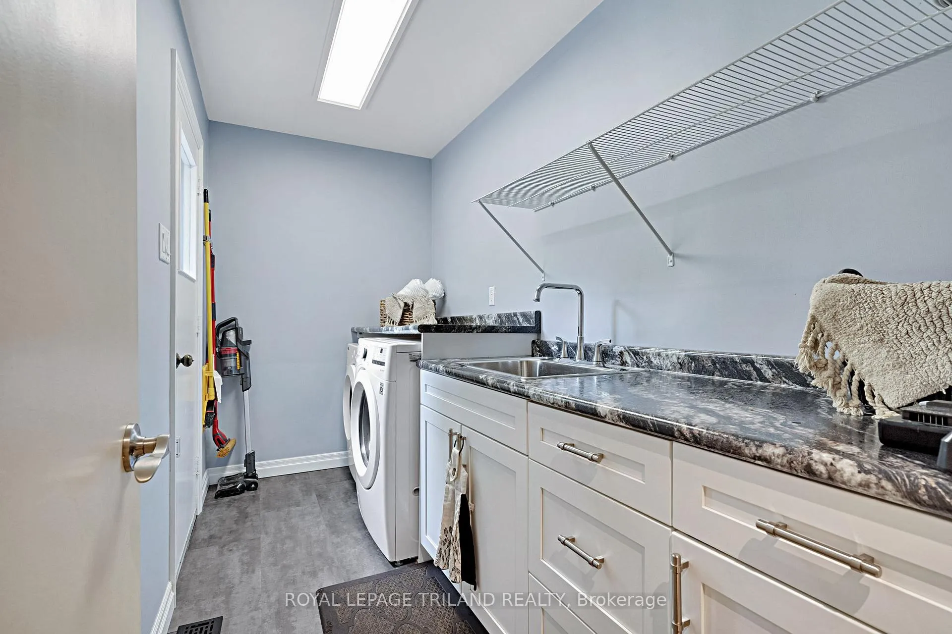 Photo 26 of 1028 Kingston Avenue, London, North M — HOMEH