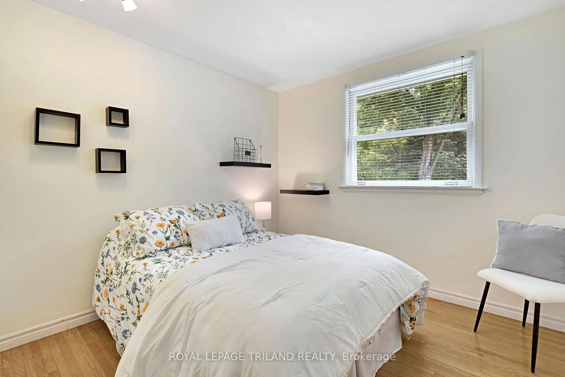 Photo 31 of 1028 Kingston Avenue, London, North M — HOMEH