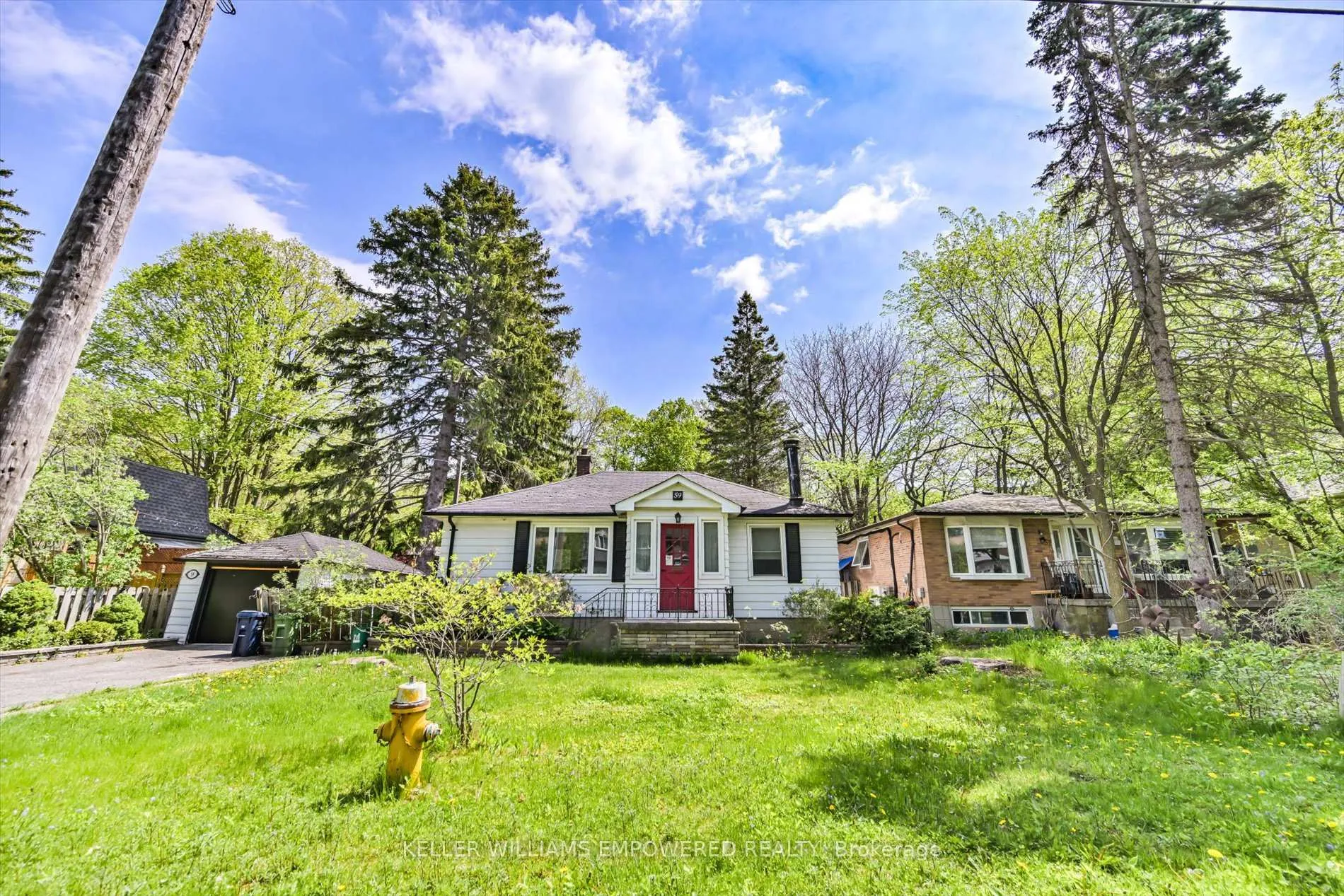 Front of 59 Minnacote Avenue