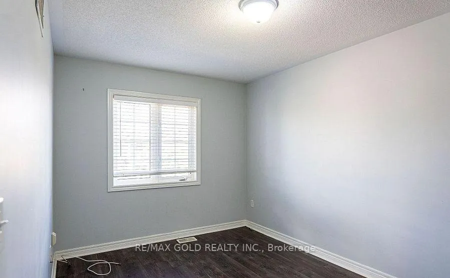 Photo 17 of Unit 1, 11 Vanderpool Crescent, Brampton, Bram East — HOMEH