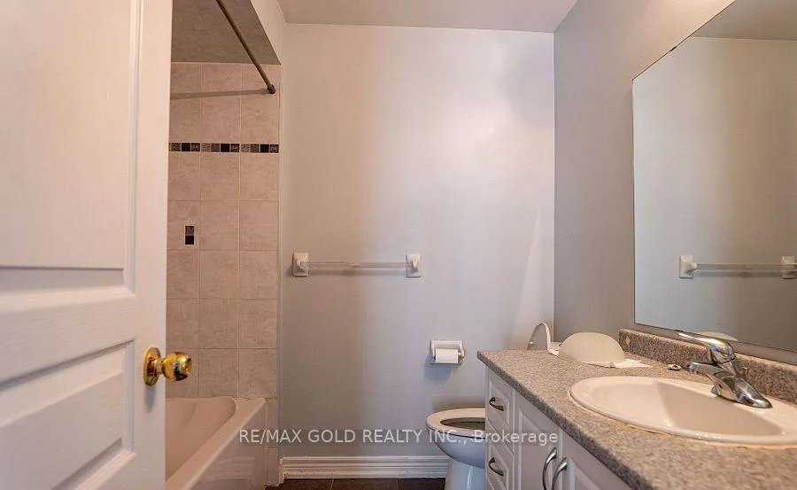 Photo 18 of Unit 1, 11 Vanderpool Crescent, Brampton, Bram East — HOMEH