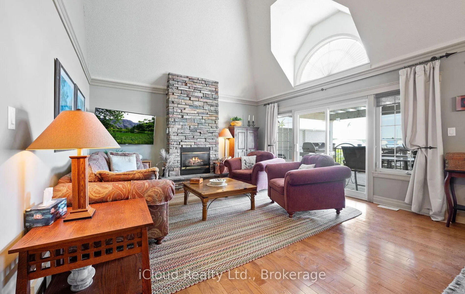 Photo 15 of 104 Wycliffe Cove, Tay, Victoria Harbour — HOMEH
