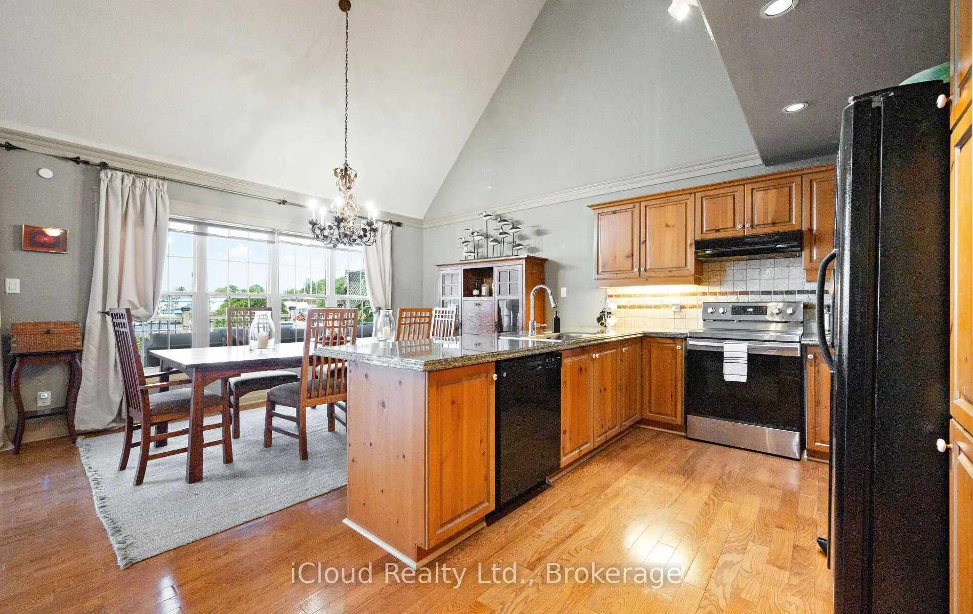 Photo 21 of 104 Wycliffe Cove, Tay, Victoria Harbour — HOMEH