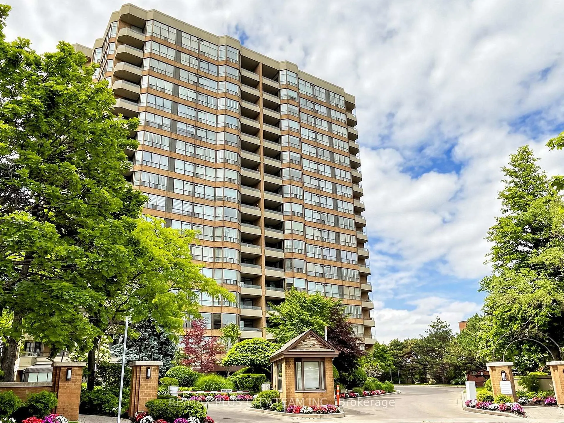 Photo 26 of Unit 1717, 268 Ridley Boulevard, Toronto, Bedford Park-Nortown — HOMEH