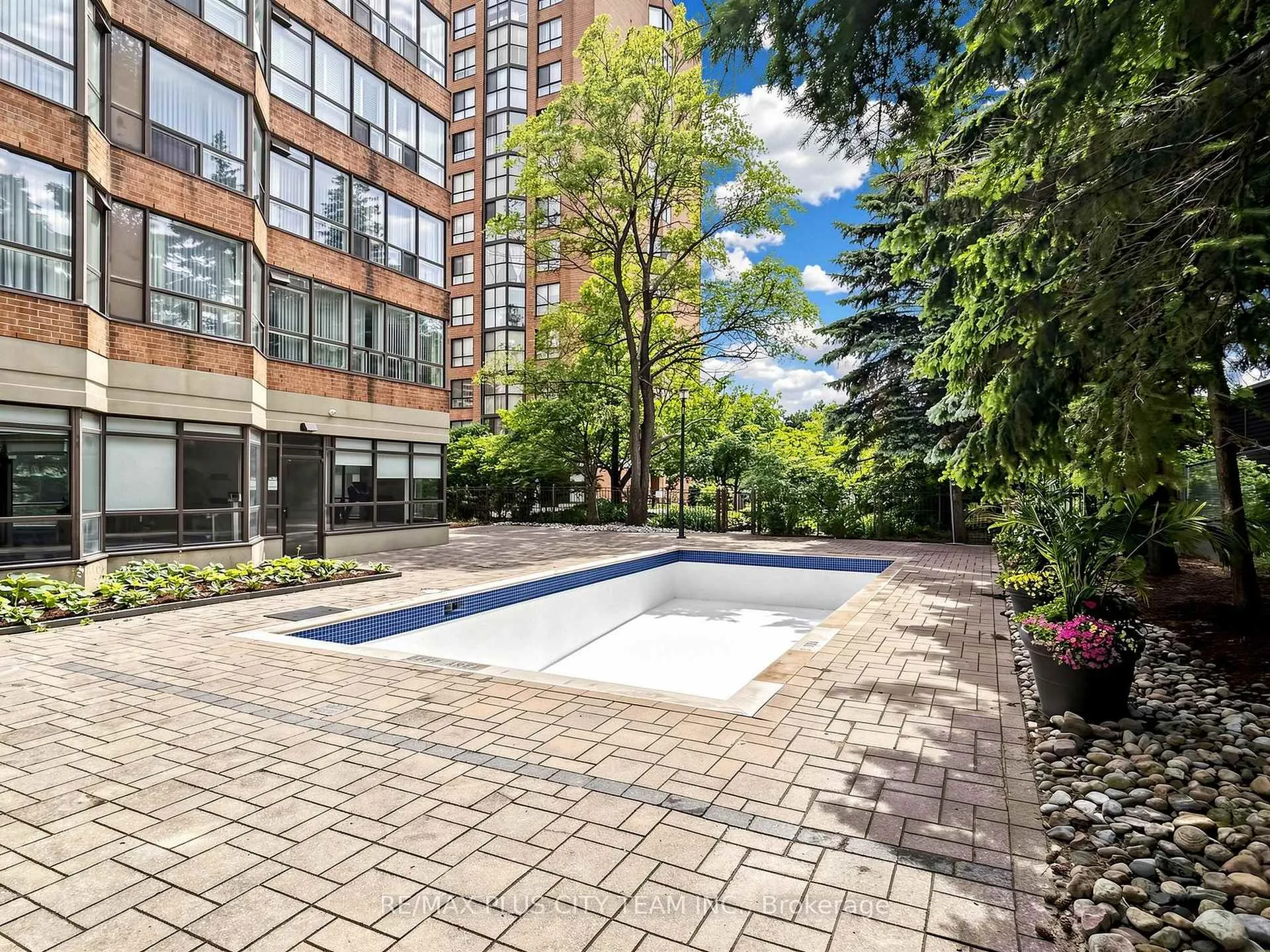 Photo 45 of Unit 1717, 268 Ridley Boulevard, Toronto, Bedford Park-Nortown — HOMEH