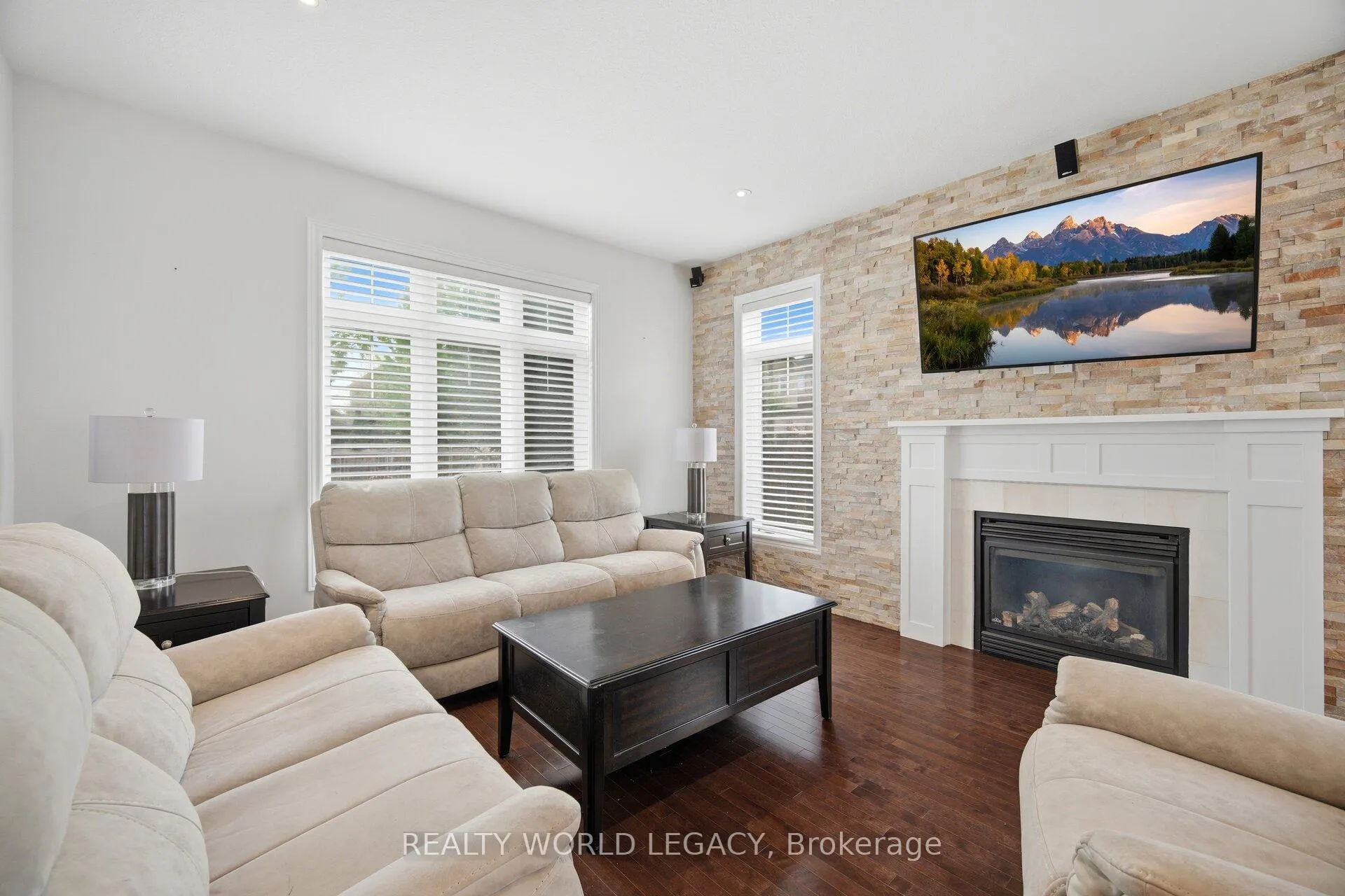 Photo 9 of 58 Doon Creek Street, Kitchener, Doon South — HOMEH