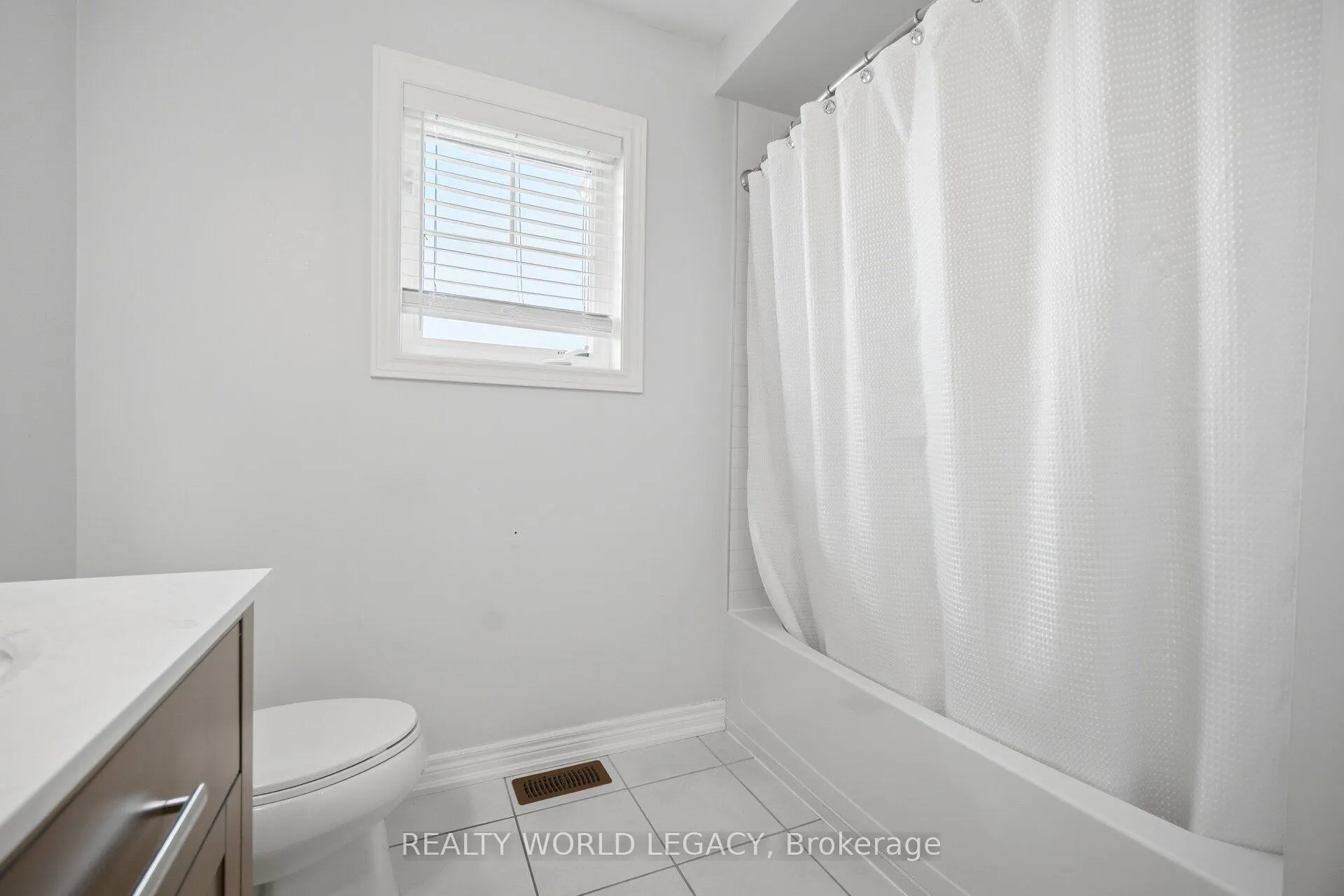 Photo 36 of 58 Doon Creek Street, Kitchener, Doon South — HOMEH