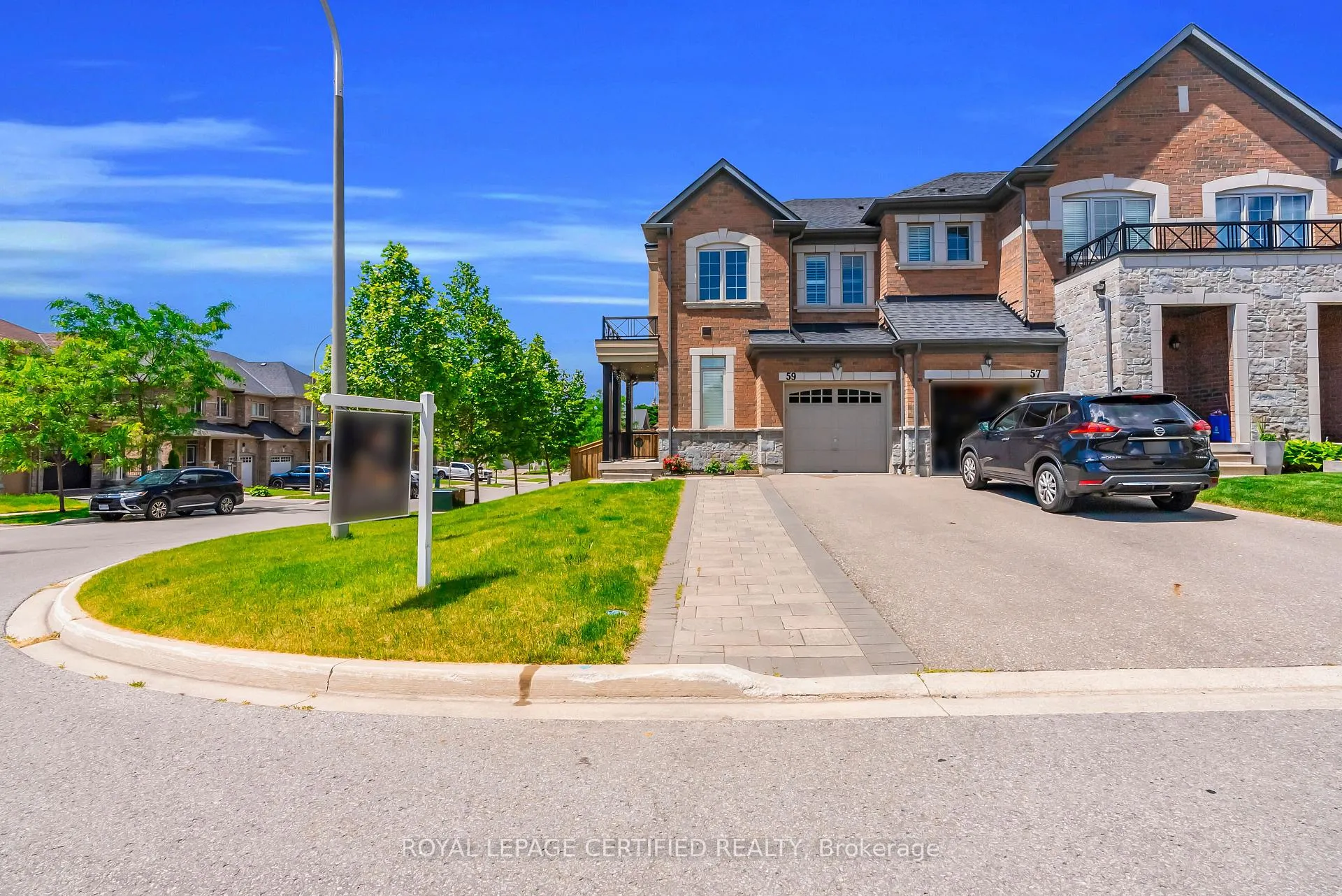 Photo 4 of 59 Rimrock Crescent, Whitby, Williamsburg — HOMEH