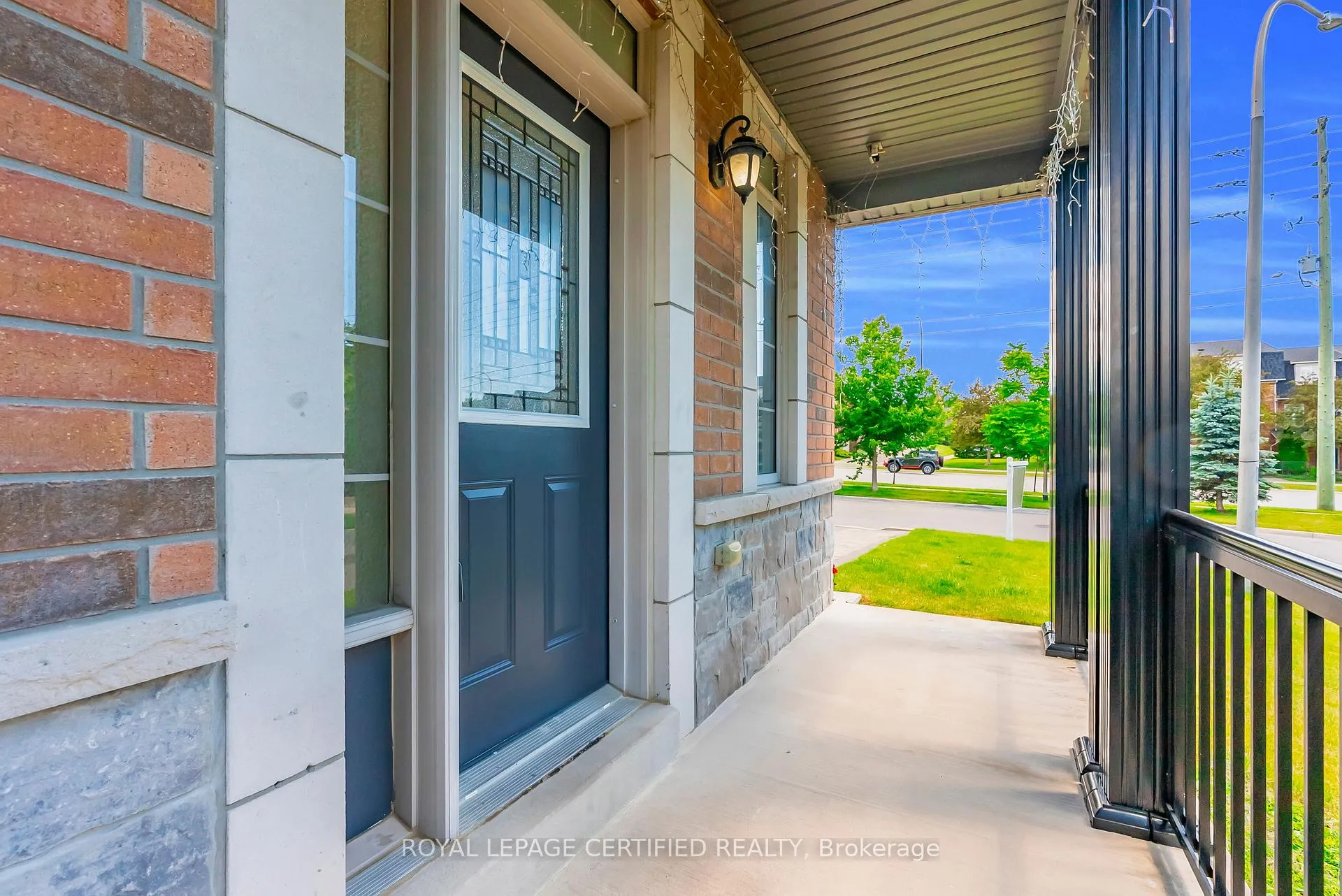 Photo 6 of 59 Rimrock Crescent, Whitby, Williamsburg — HOMEH