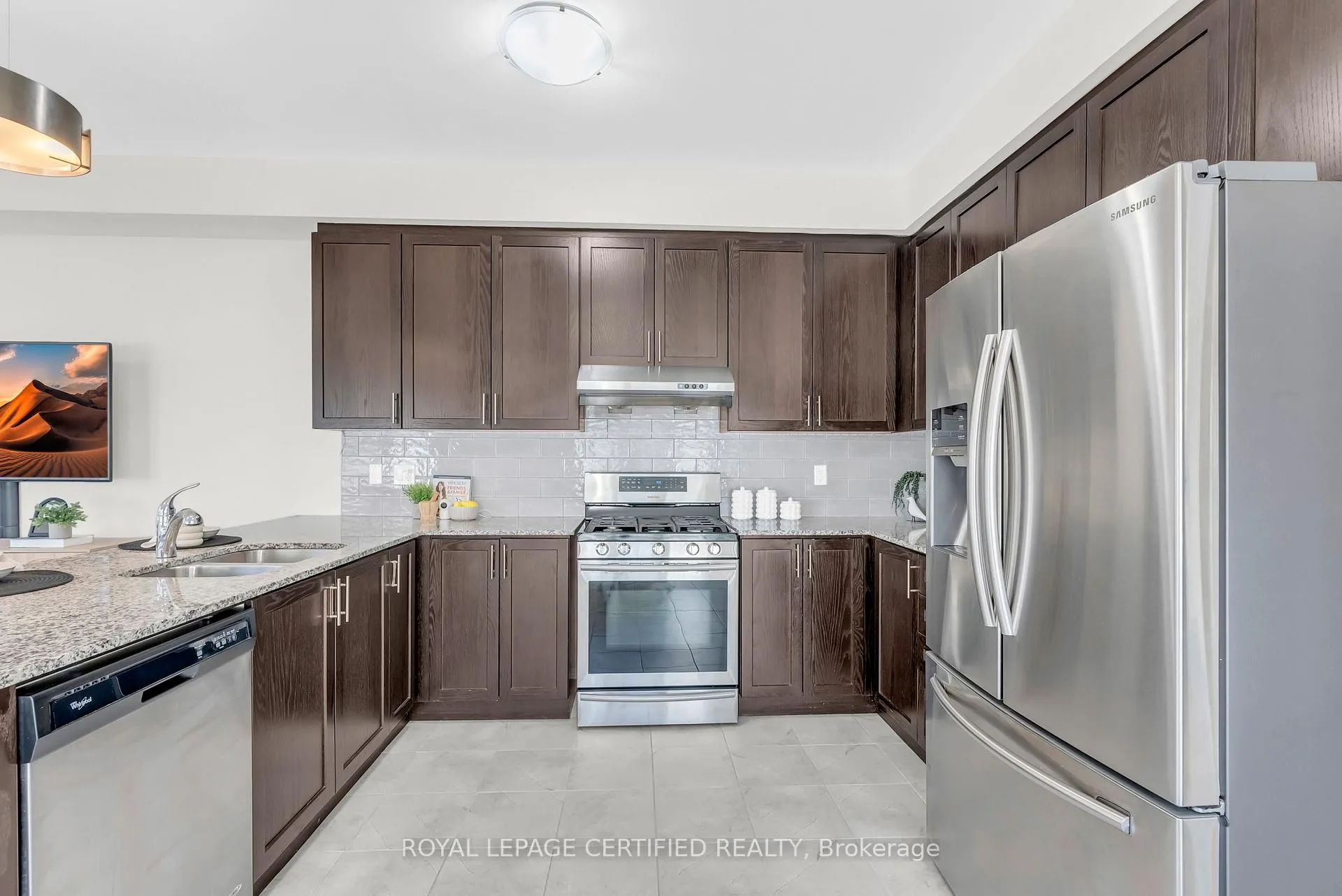 Photo 18 of 59 Rimrock Crescent, Whitby, Williamsburg — HOMEH