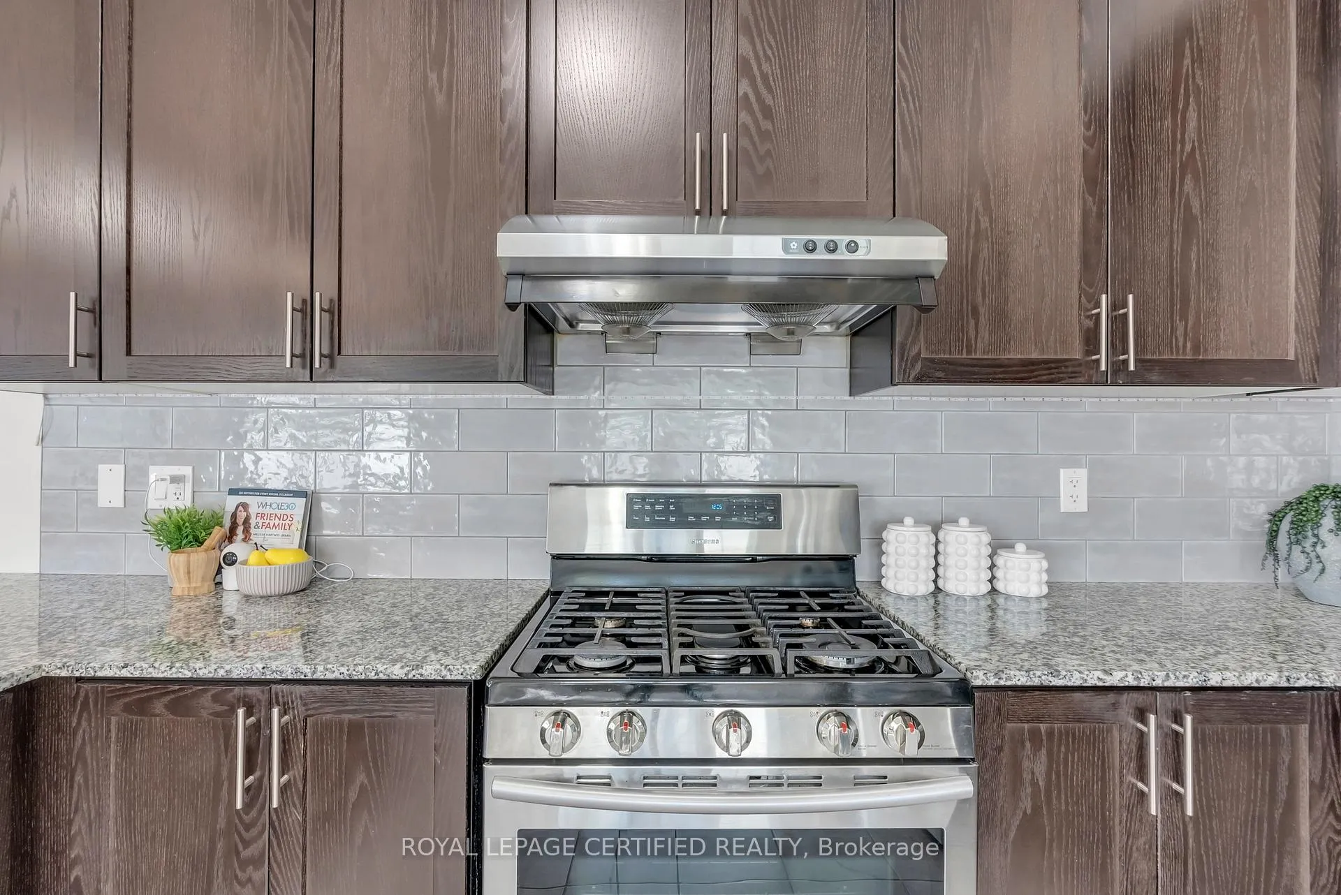 Photo 19 of 59 Rimrock Crescent, Whitby, Williamsburg — HOMEH