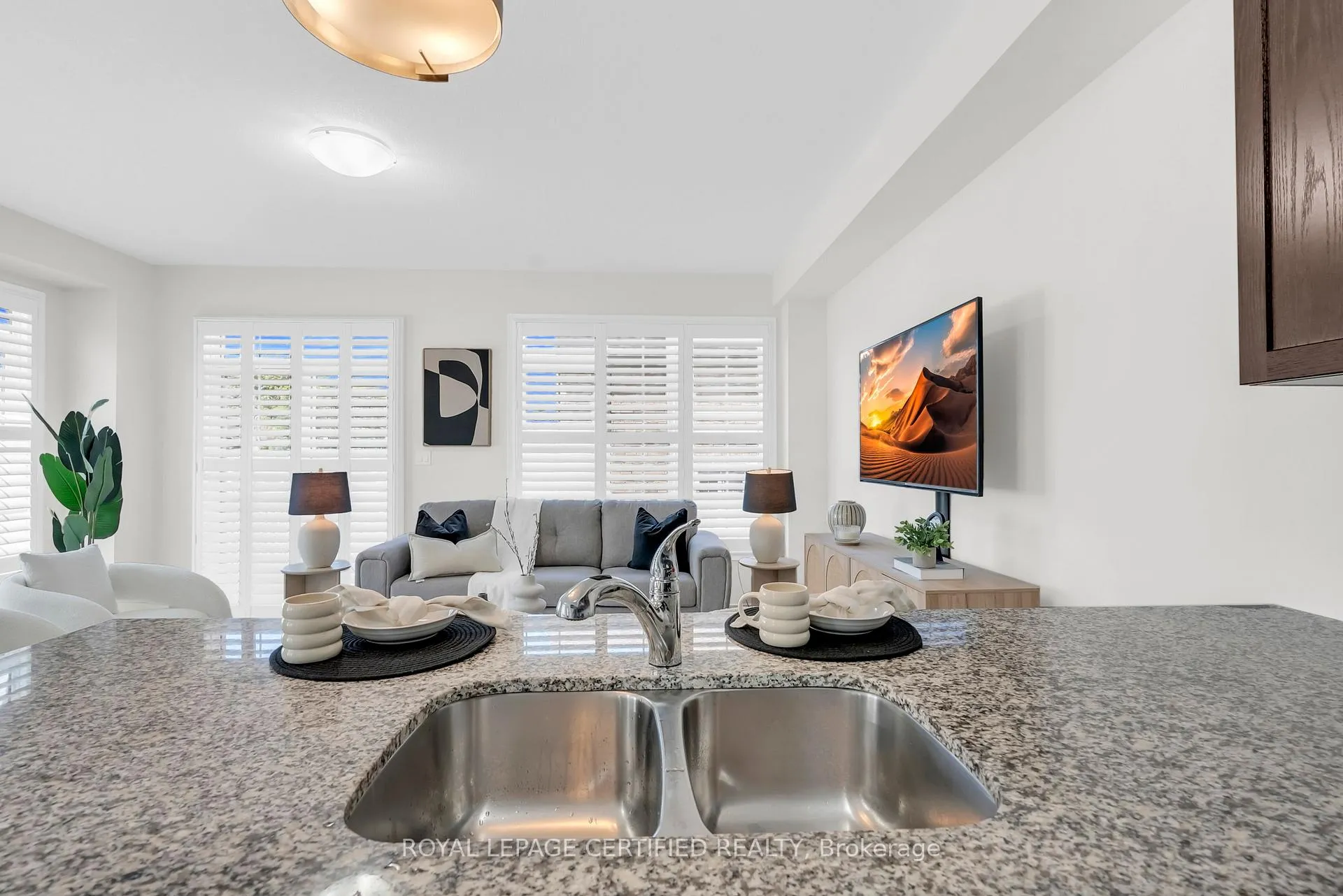 Photo 20 of 59 Rimrock Crescent, Whitby, Williamsburg — HOMEH
