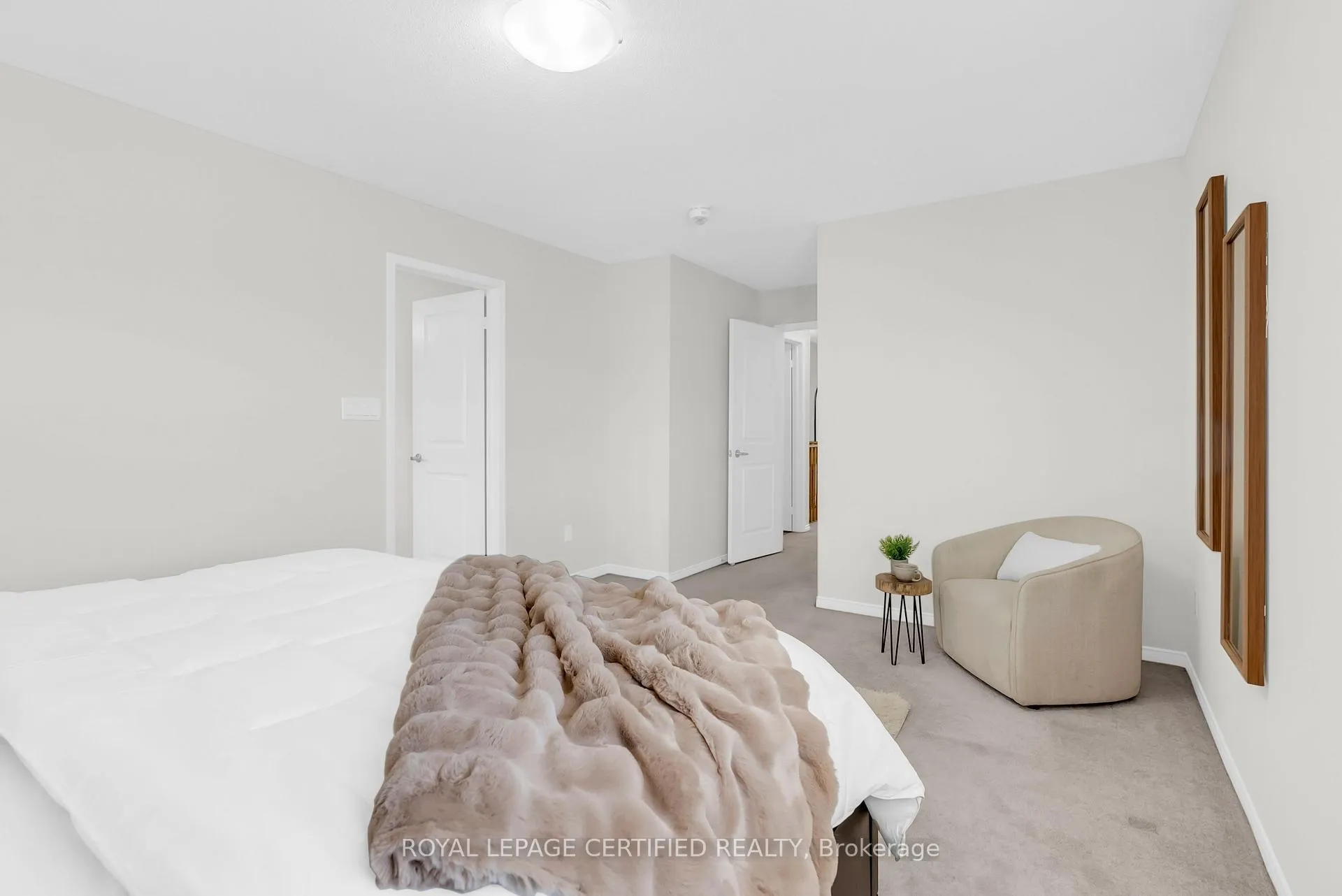 Photo 33 of 59 Rimrock Crescent, Whitby, Williamsburg — HOMEH