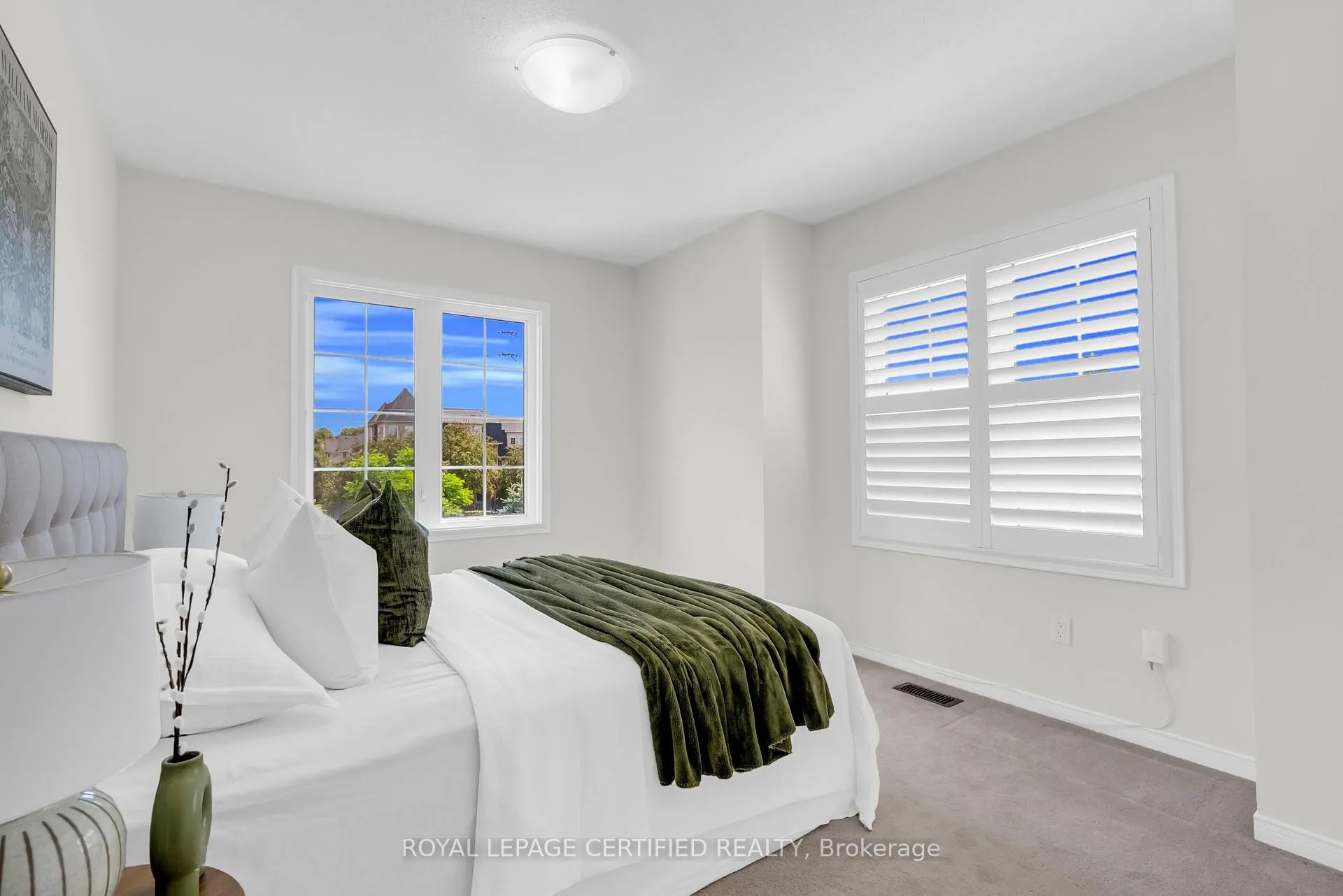 Photo 37 of 59 Rimrock Crescent, Whitby, Williamsburg — HOMEH