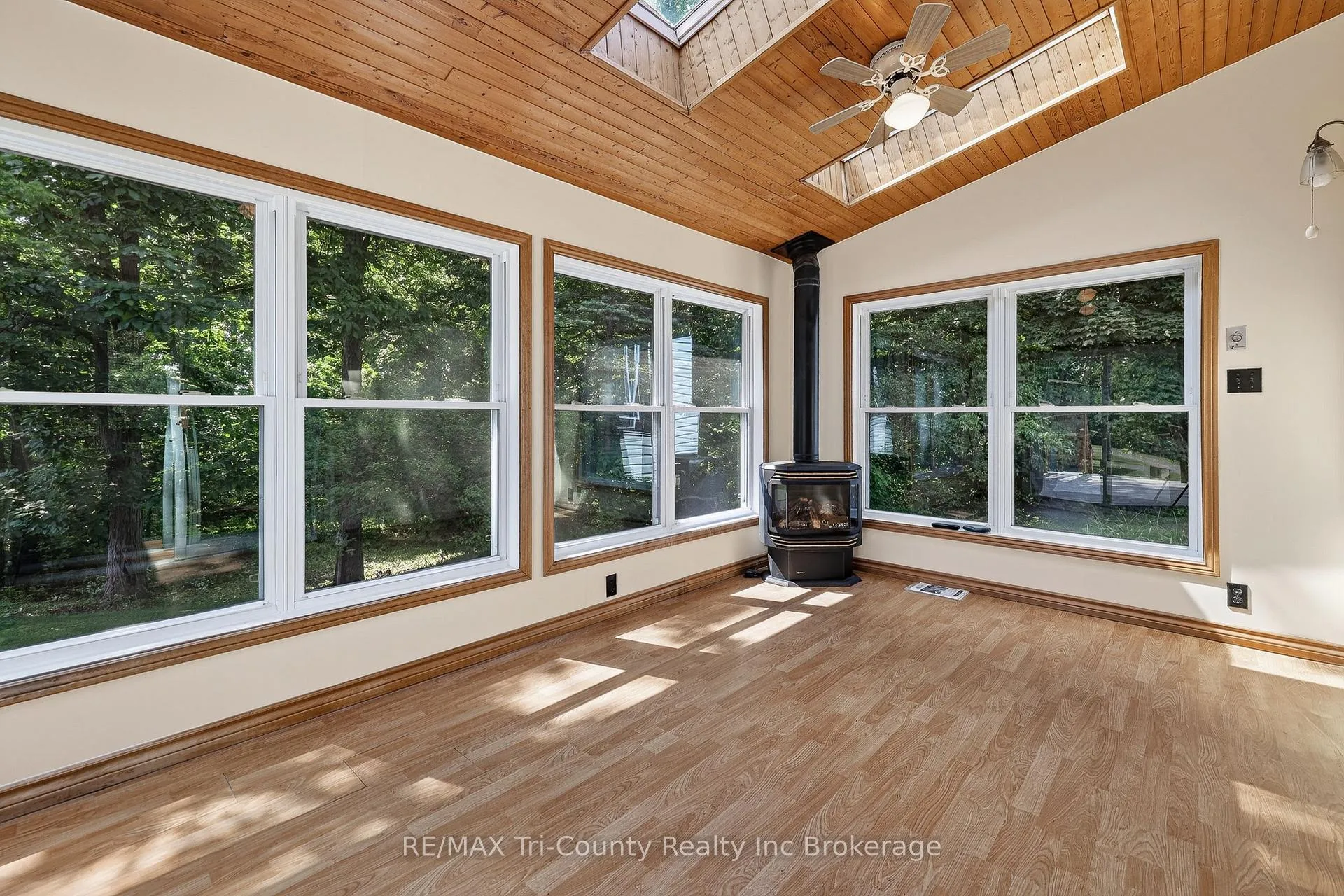 Photo 16 of 54427 Talbot Line, Bayham, Rural Bayham — HOMEH