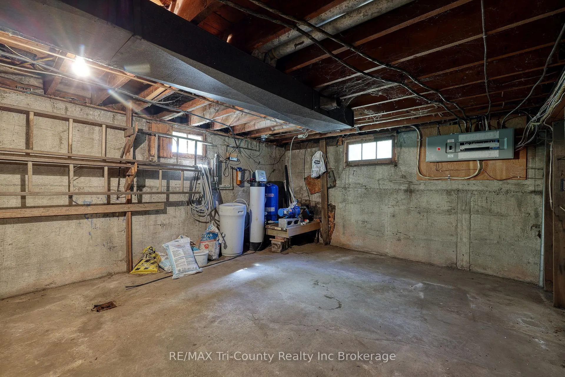 Photo 38 of 54427 Talbot Line, Bayham, Rural Bayham — HOMEH