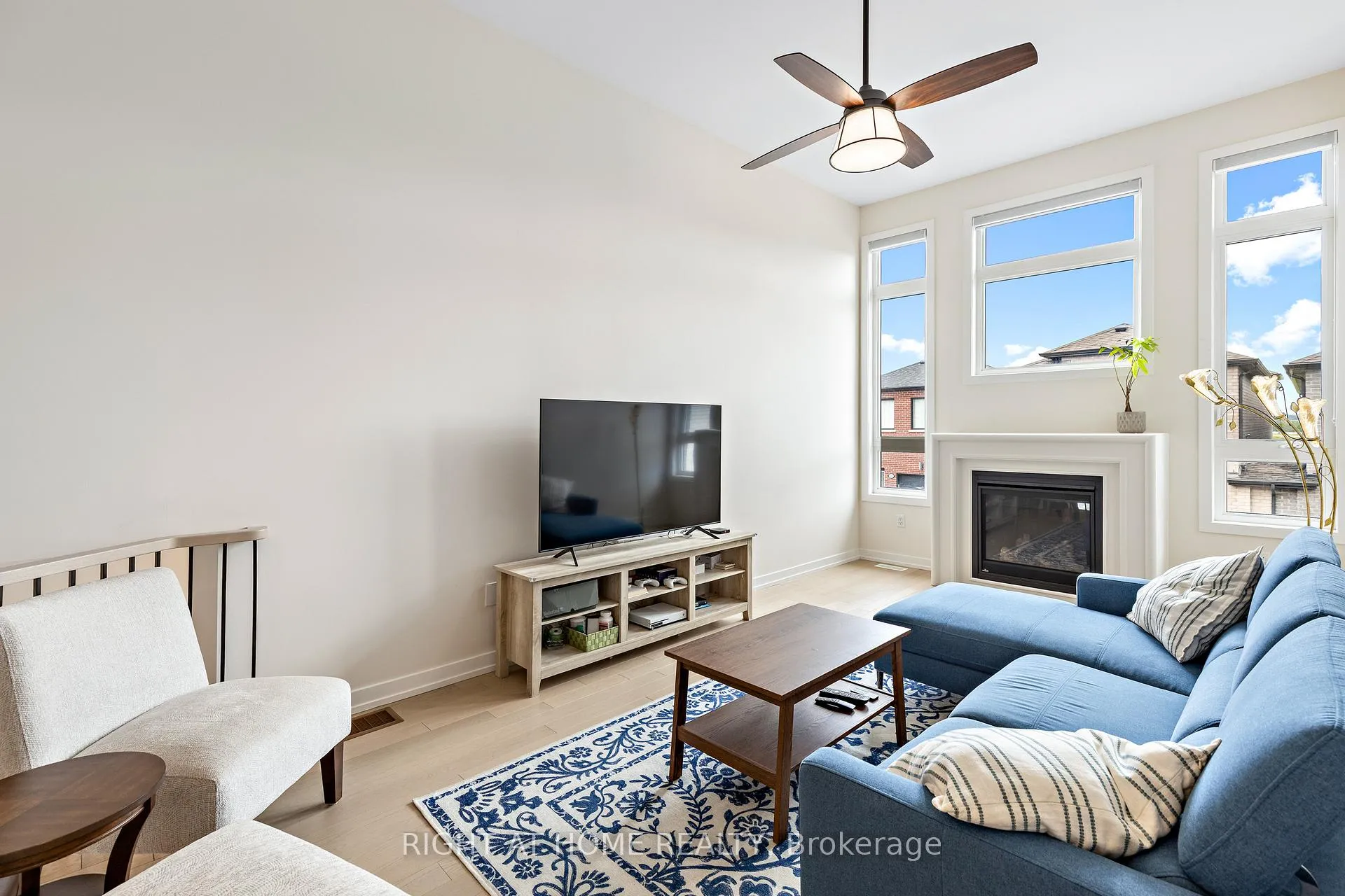 Photo 15 of 12 Sam Priestley Avenue, Markham, Cornell — HOMEH
