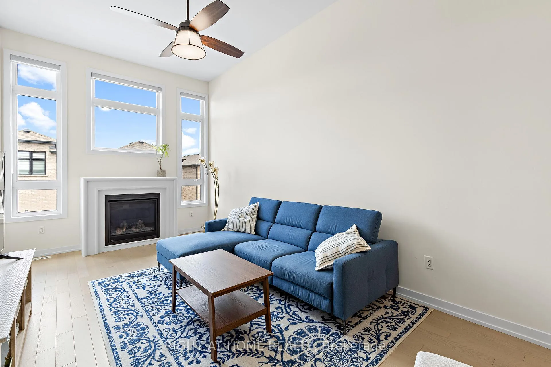 Photo 16 of 12 Sam Priestley Avenue, Markham, Cornell — HOMEH