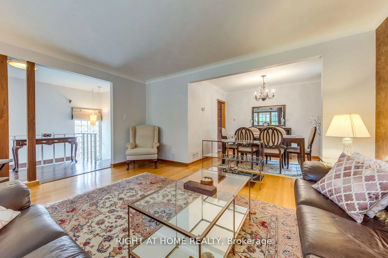 Photo 8 of 145 Highland Park Boulevard, Markham, Grandview — HOMEH