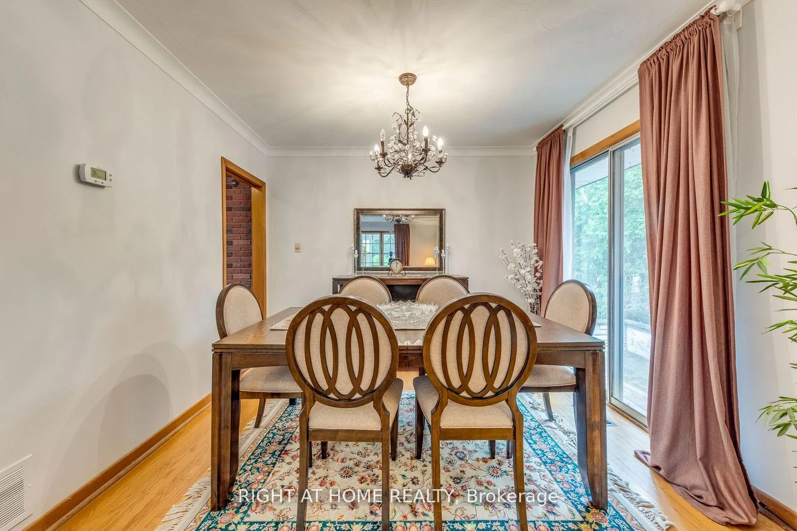 Photo 11 of 145 Highland Park Boulevard, Markham, Grandview — HOMEH