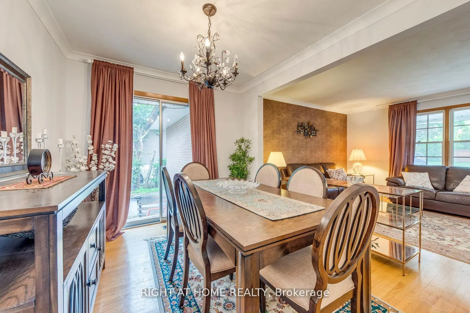 Photo 12 of 145 Highland Park Boulevard, Markham, Grandview — HOMEH