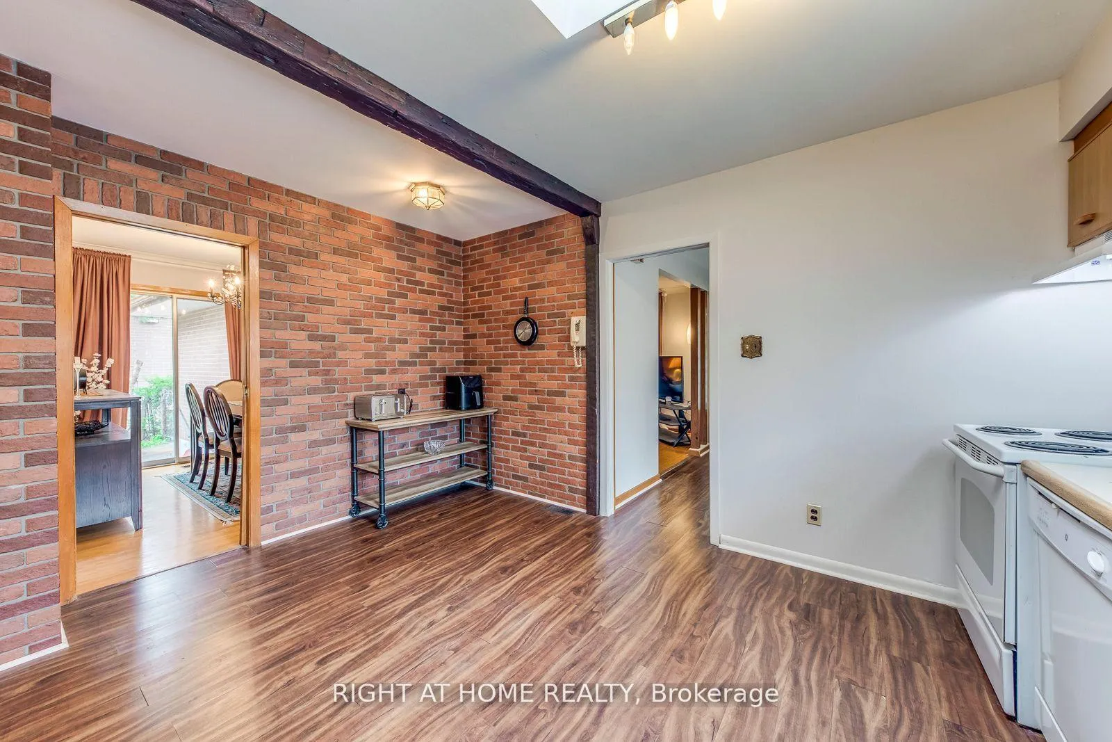 Photo 20 of 145 Highland Park Boulevard, Markham, Grandview — HOMEH