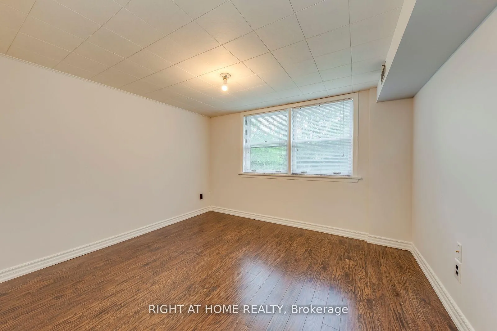 Photo 35 of 145 Highland Park Boulevard, Markham, Grandview — HOMEH