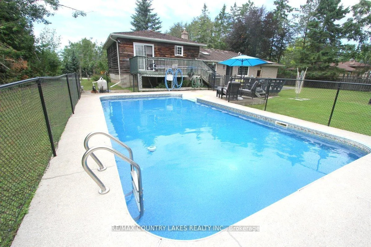 Photo 5 of 25725 Maple Beach Road, Brock, Rural Brock — HOMEH