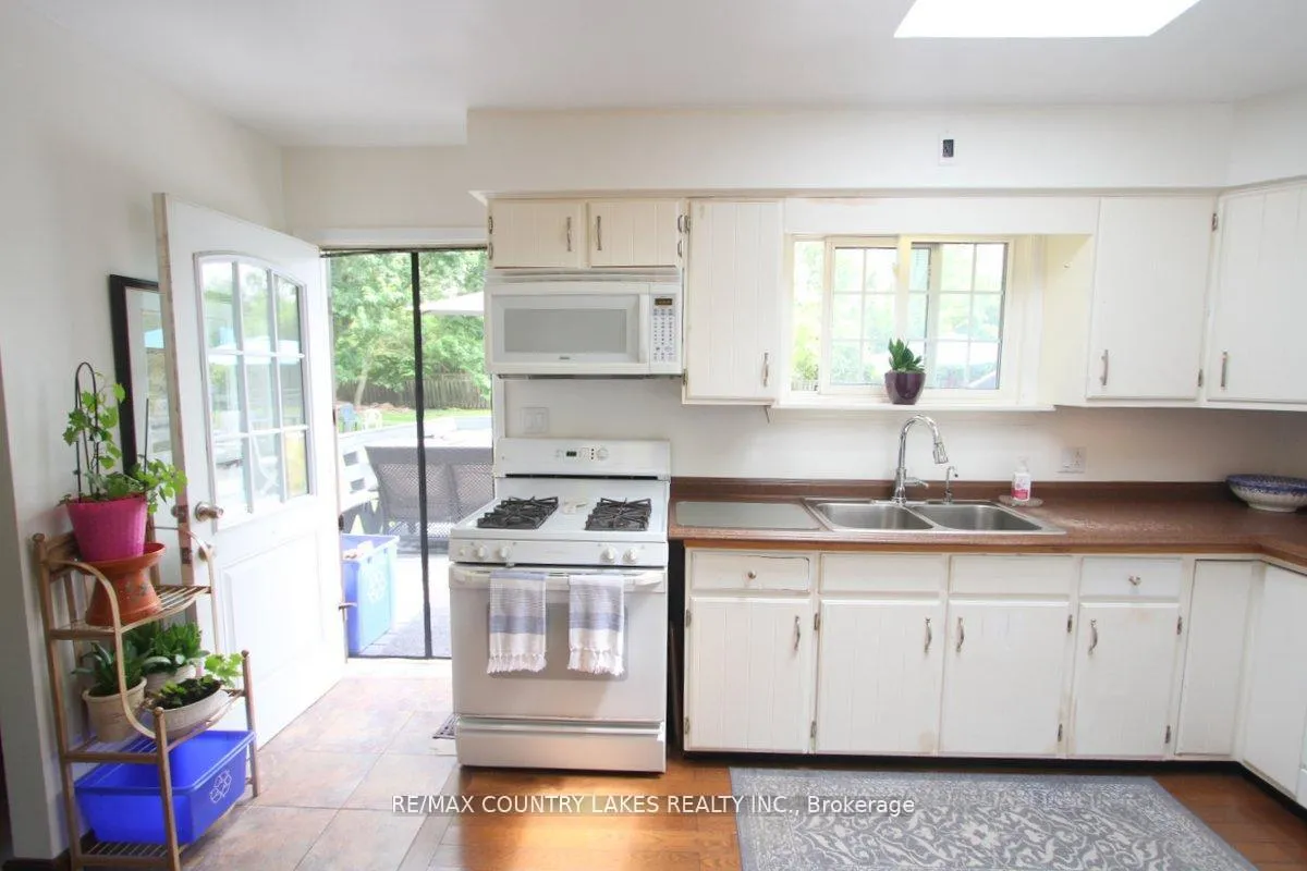 Photo 12 of 25725 Maple Beach Road, Brock, Rural Brock — HOMEH