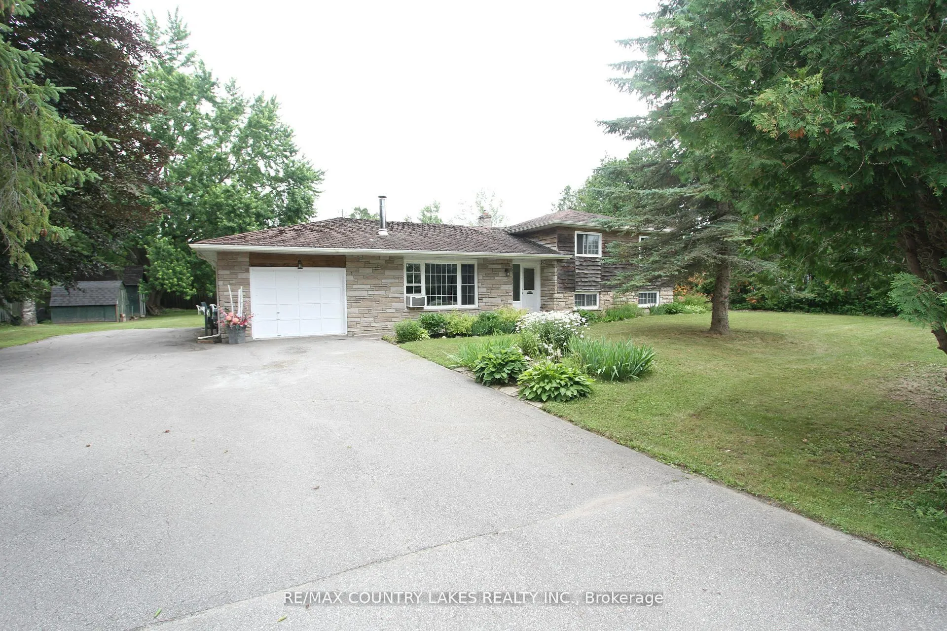 Photo 29 of 25725 Maple Beach Road, Brock, Rural Brock — HOMEH