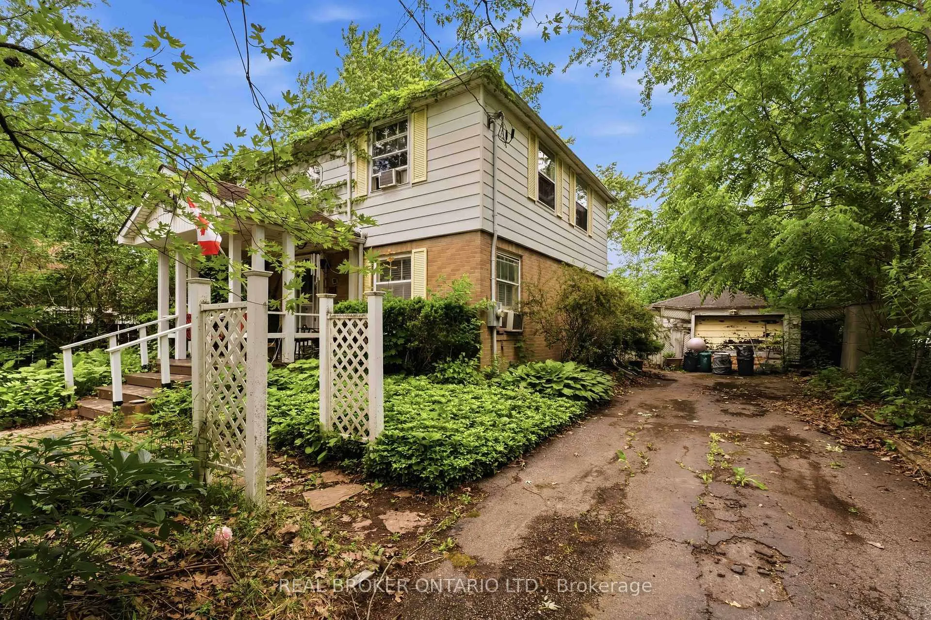 Photo 5 of 42 Price Avenue, Welland, Prince Charles — HOMEH